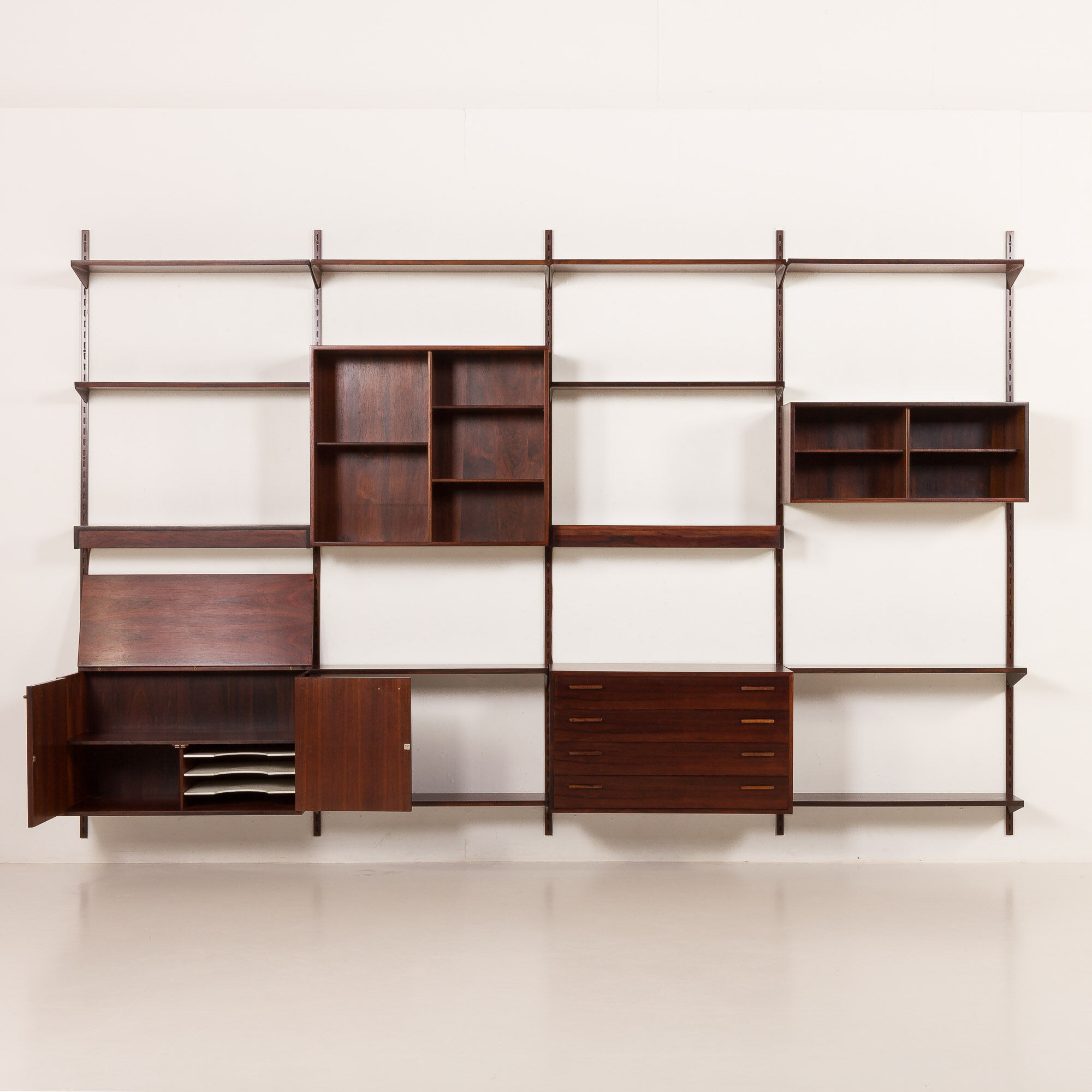 Kai Kristiansen rosewood wall unit with 2 lamps for FM Mobler, Denmark 1960s