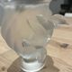 Decorative vase with birds in Lalique crystal, France, signed by the brand.
