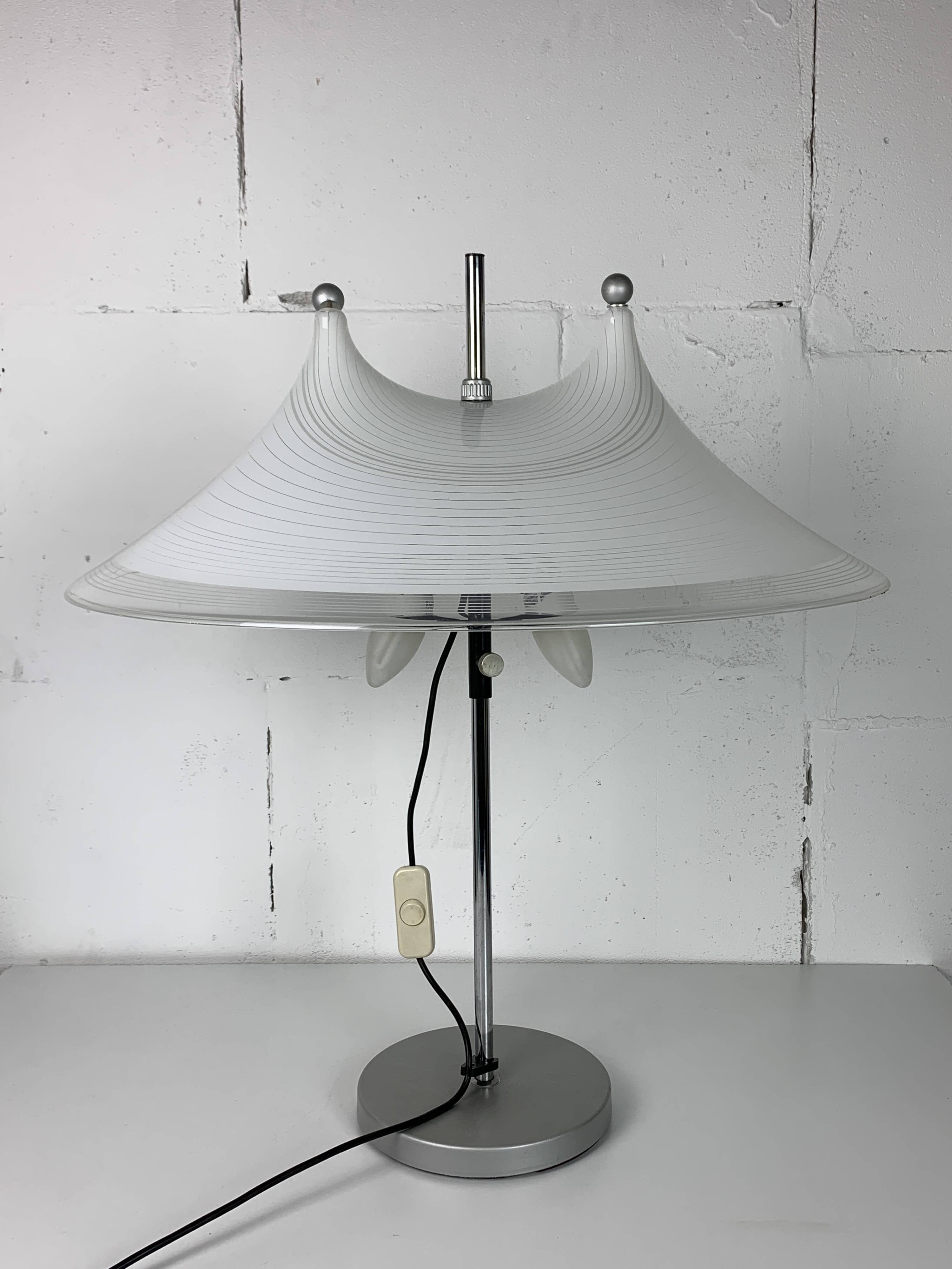 Large Dutch design space age adjustable table or desk lamp by Harco Loor, 1