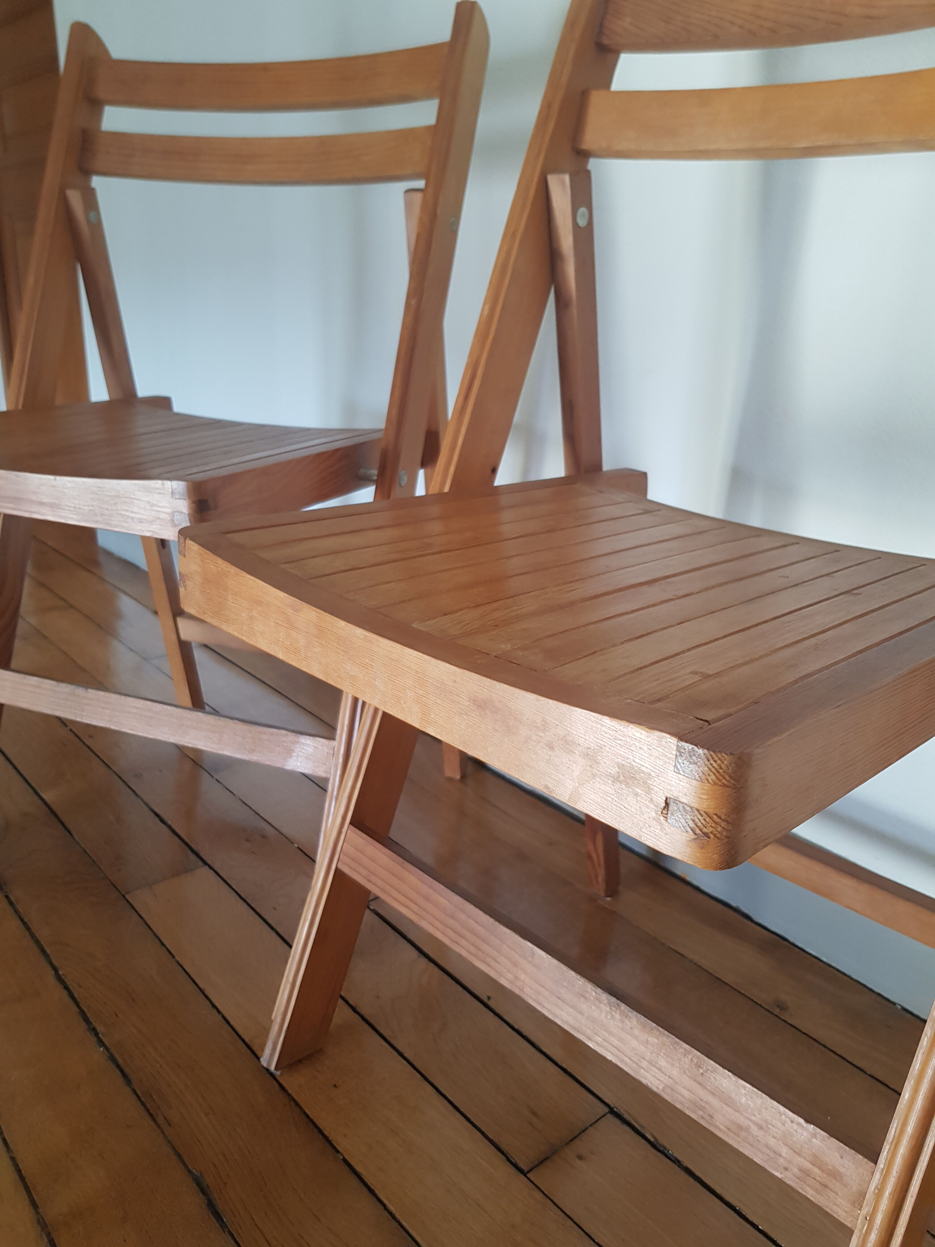 Folding chairs