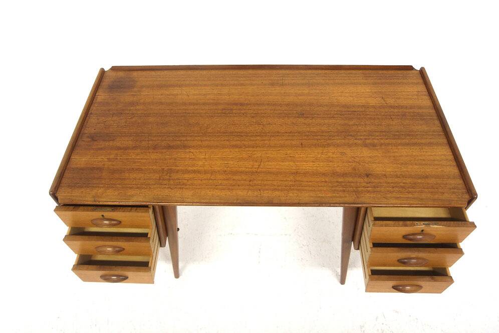 Scandinavian teak desk "PL. Uddebo", Svante Skogh, Sweden, 1950