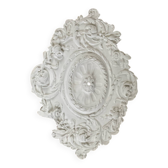 Flowery ceiling rosette