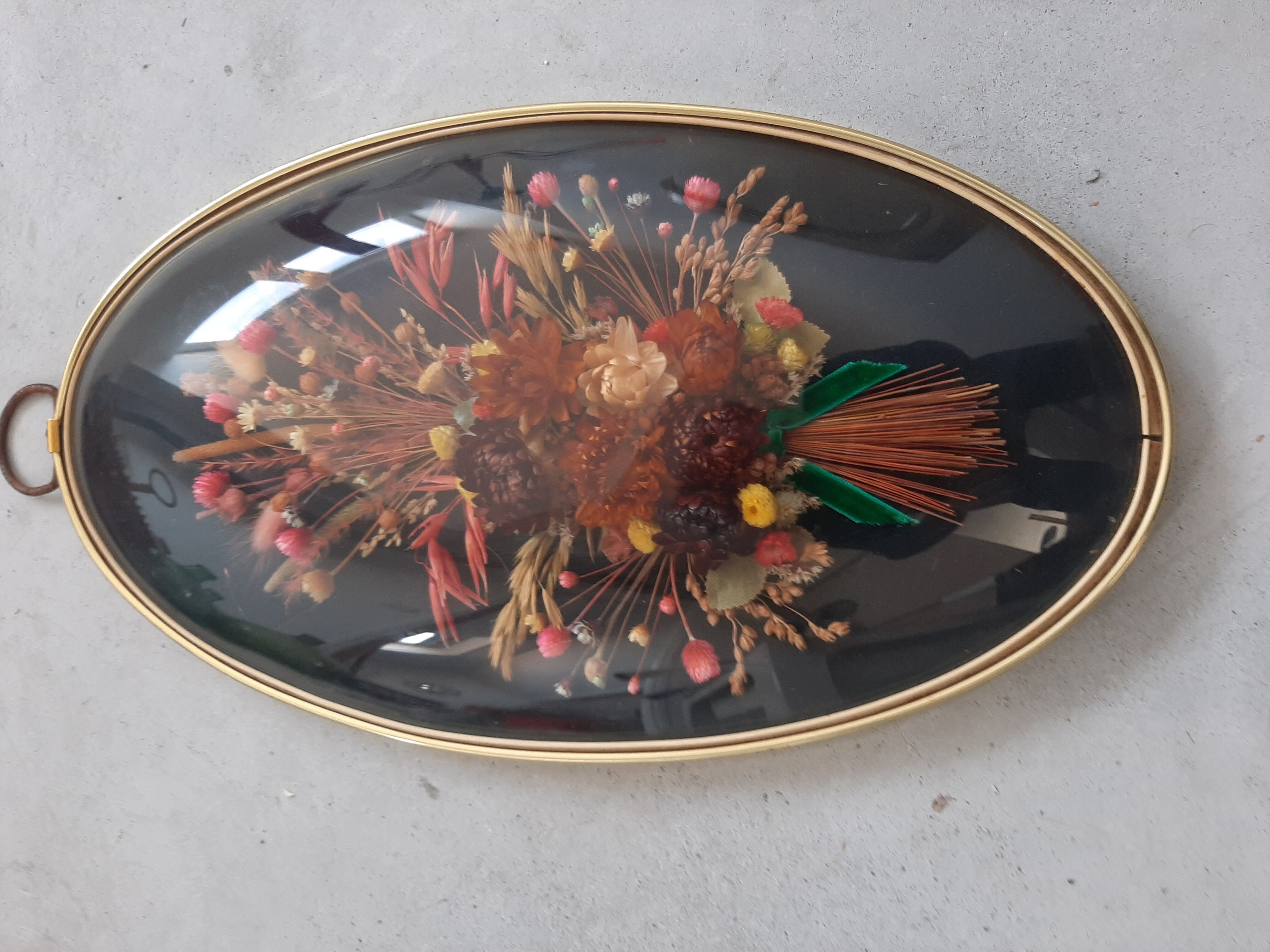 Cadre bombé fleurs séchées
