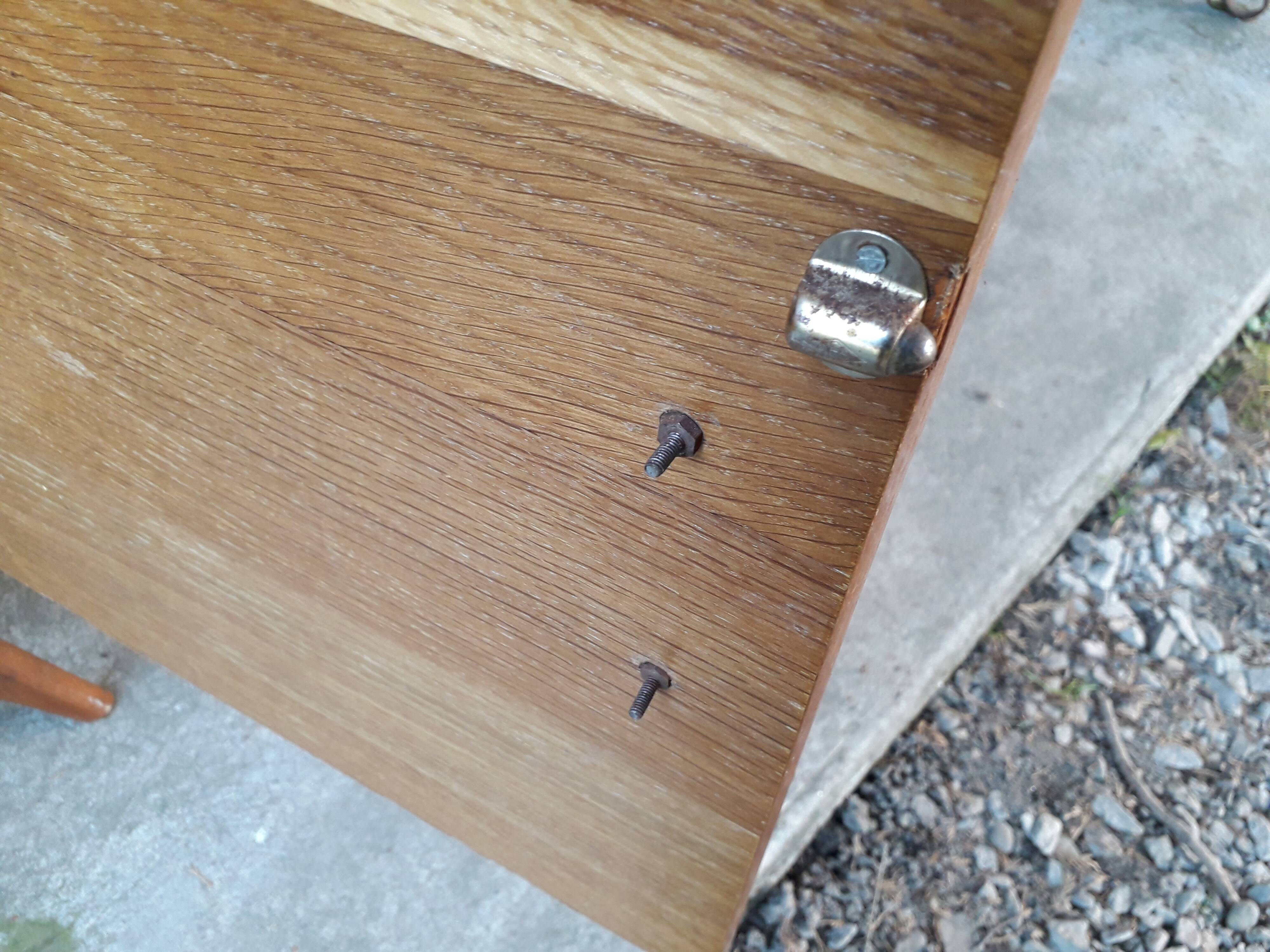 Vintage dresser compass feet