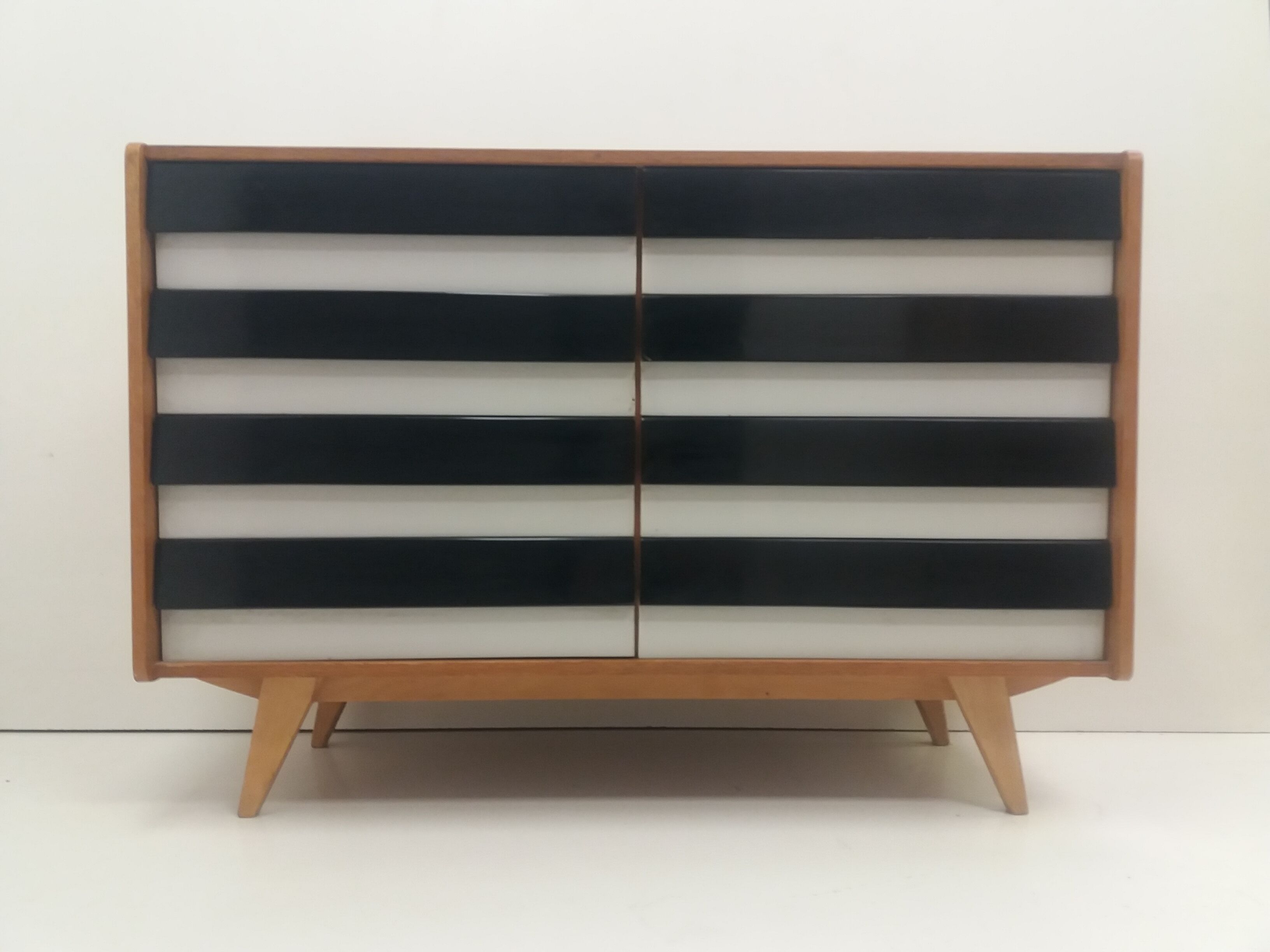 1960 Jiří Jiroutek  Retro chest of drawers