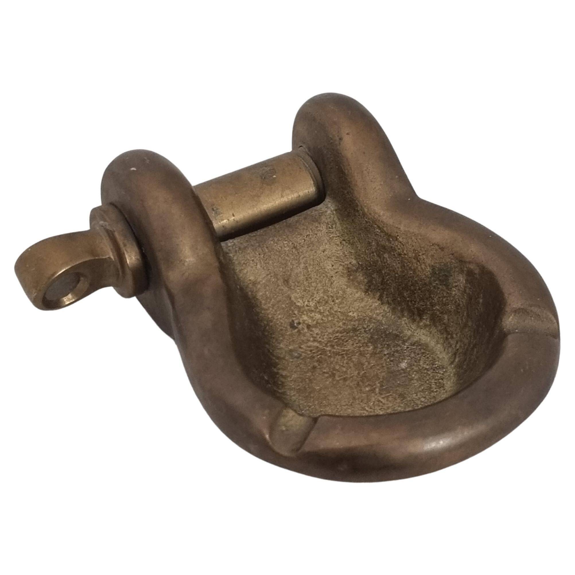 Clevis armrest ashtray in solid brass, nautical, 1950s/60s