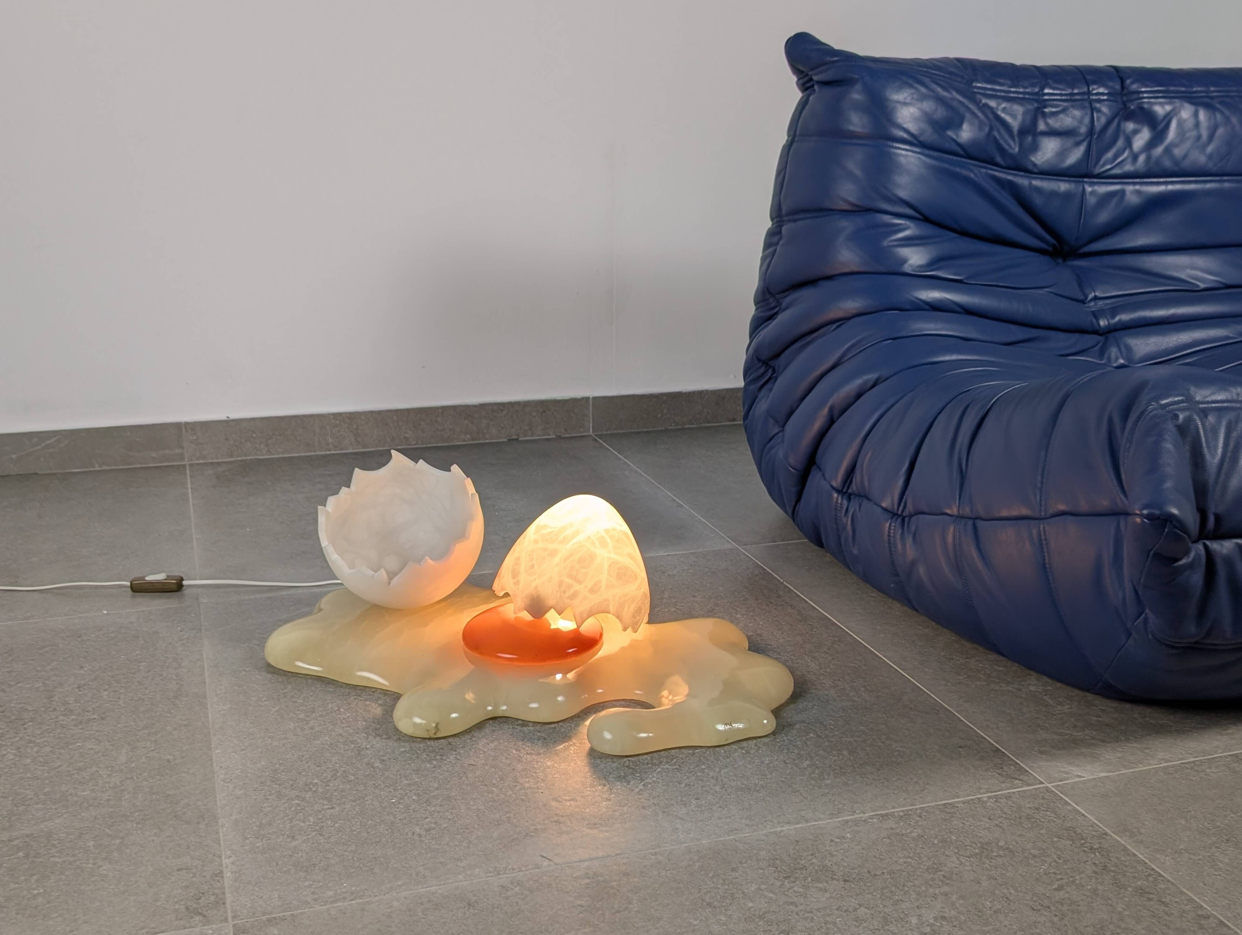 Broken egg alabaster sculpture lamp by Marco Ricciardi, Italy, 1980s