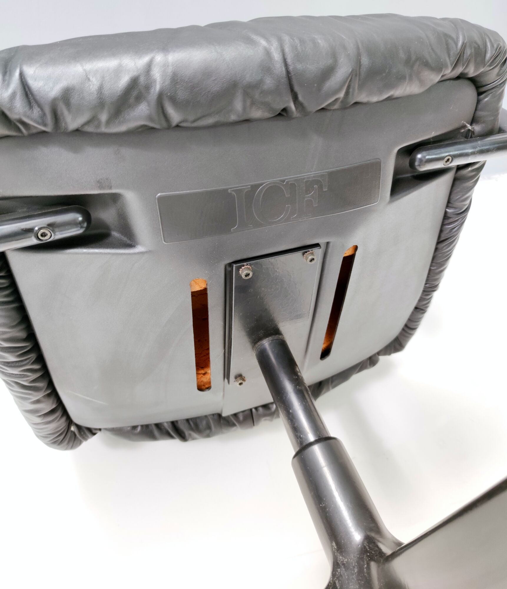 Postmodern Black Leather Office Chair by Vico Magistretti for ICF Design, 1978