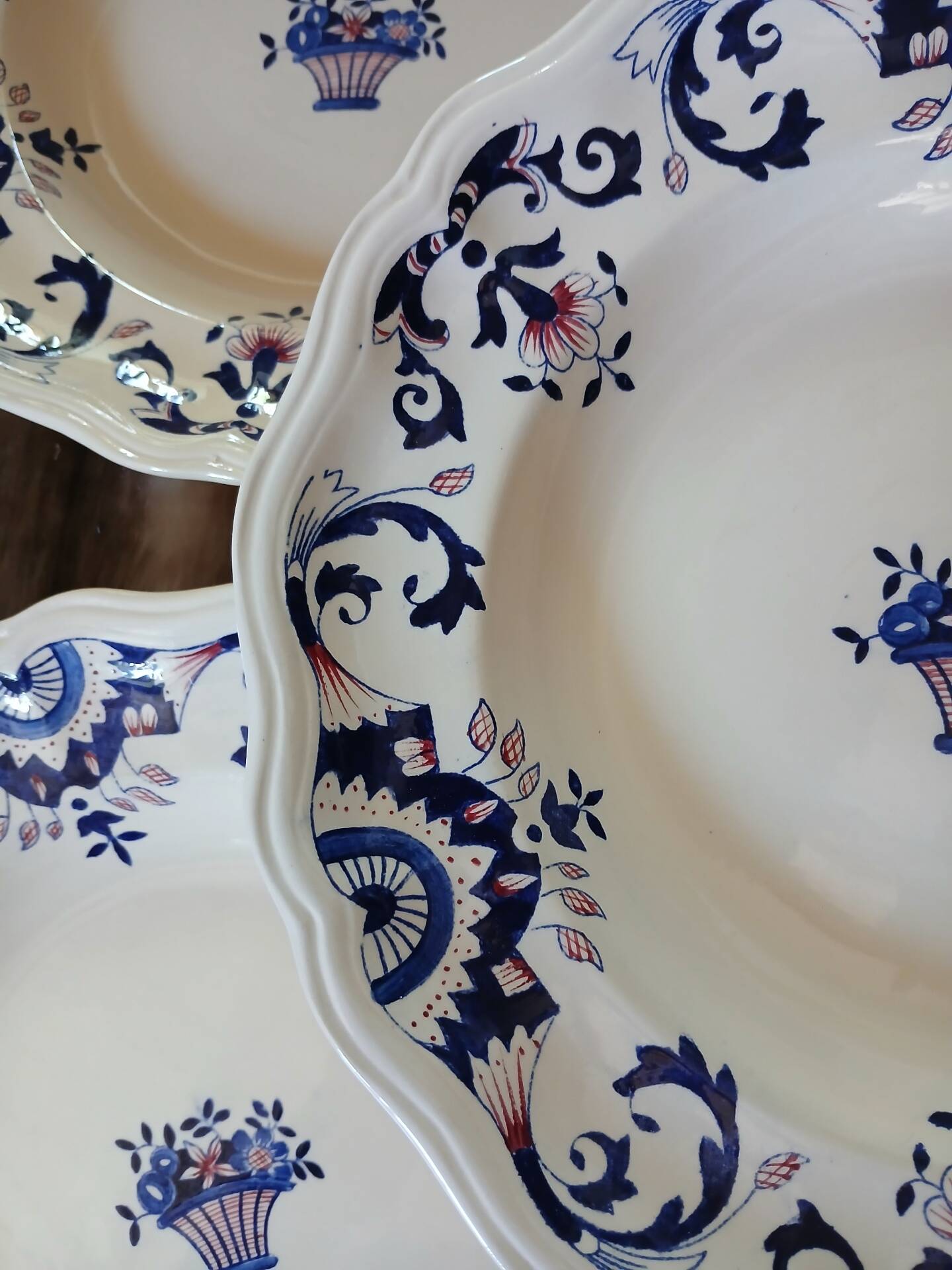 11 assiettes creuses "Rouennais " de Longchamp 