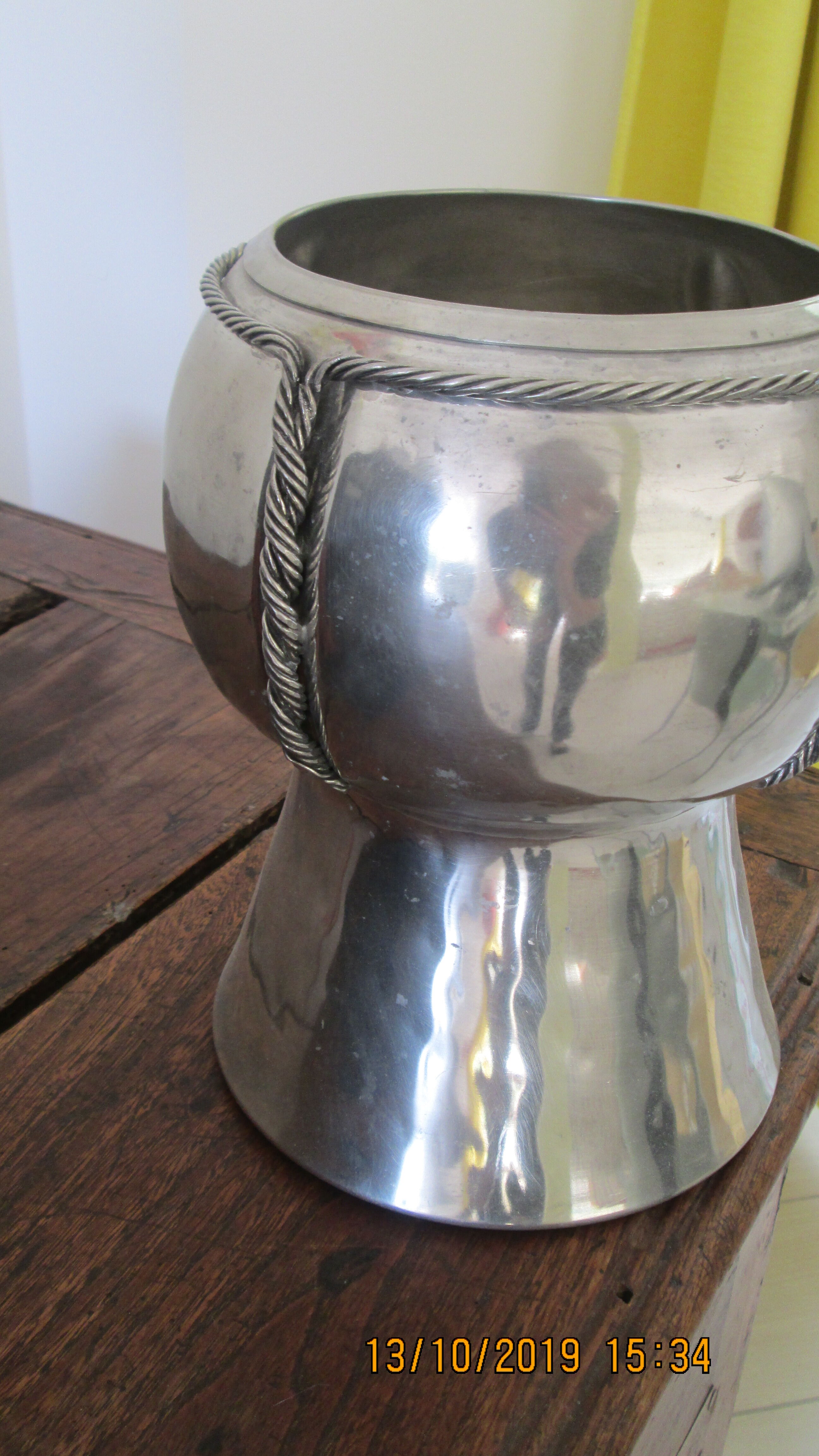 Vase in etain