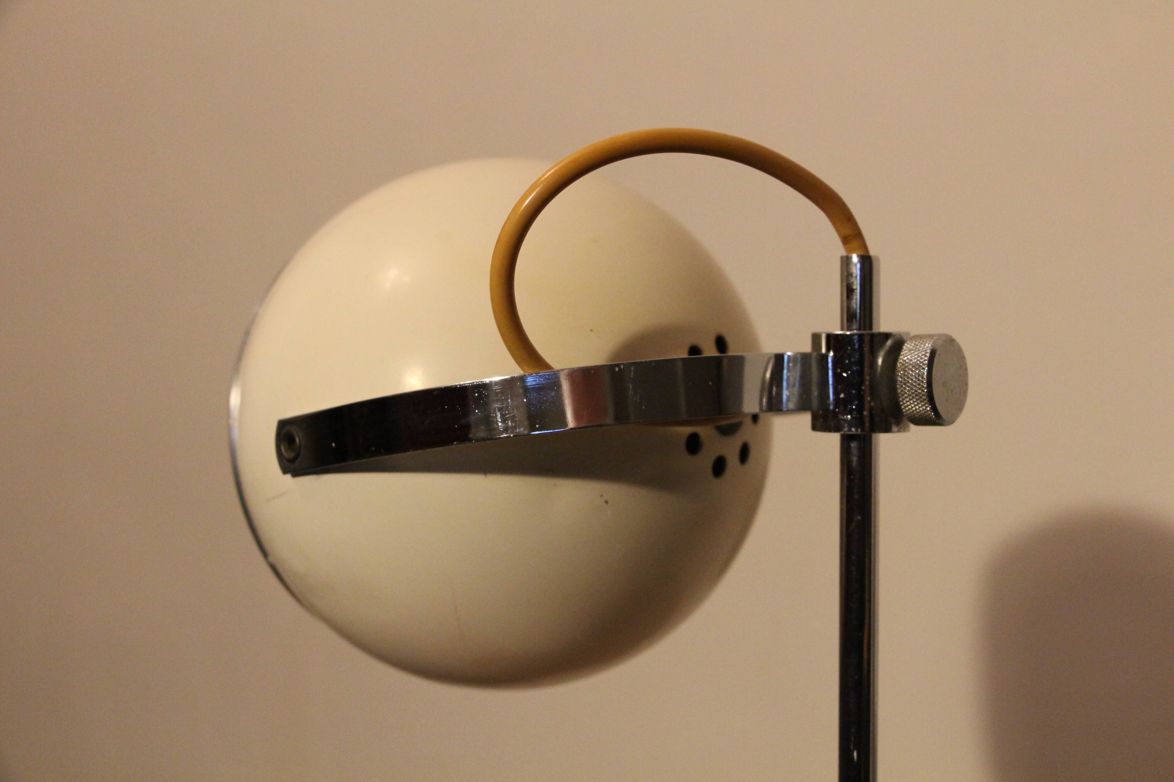 White eyeball desk lamp 60's