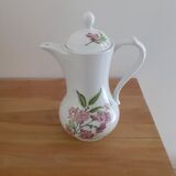 Porcelain teapot of Limoges Royal Lily