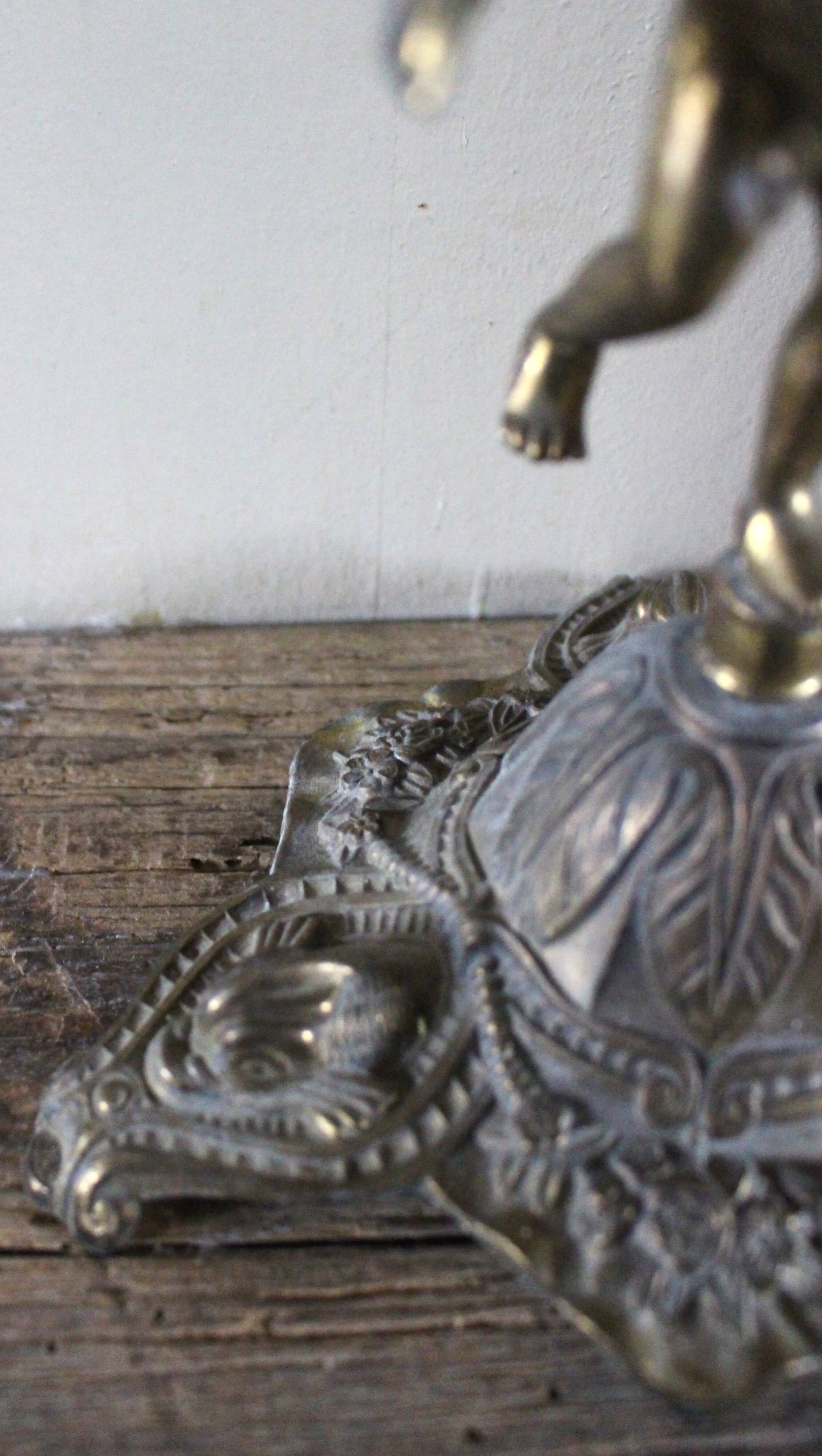 Regulated chandelier with three candle holders Angelot