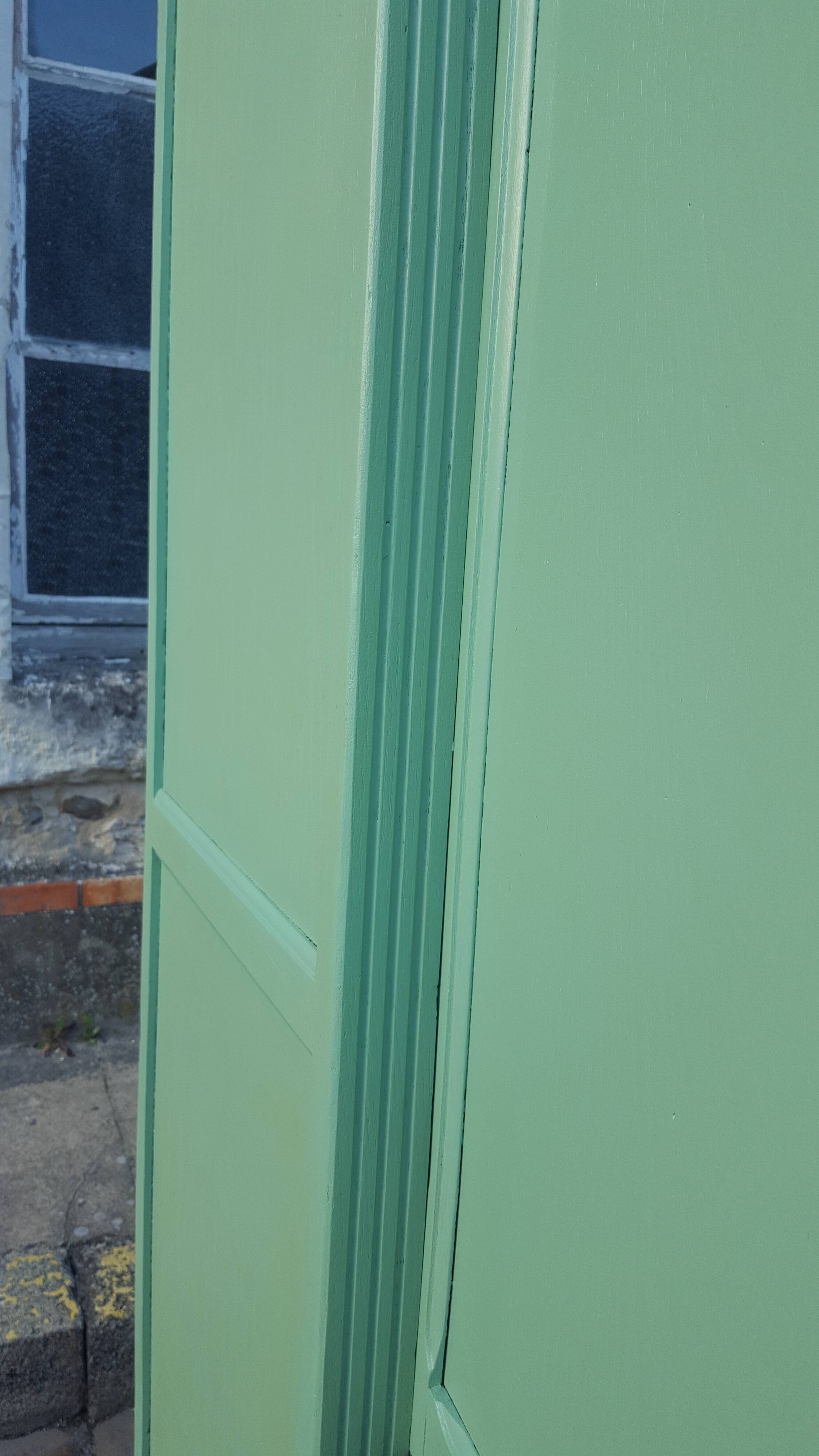 Vintage parisian wooden slip-up