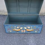Swedish hand-painted chest 1900