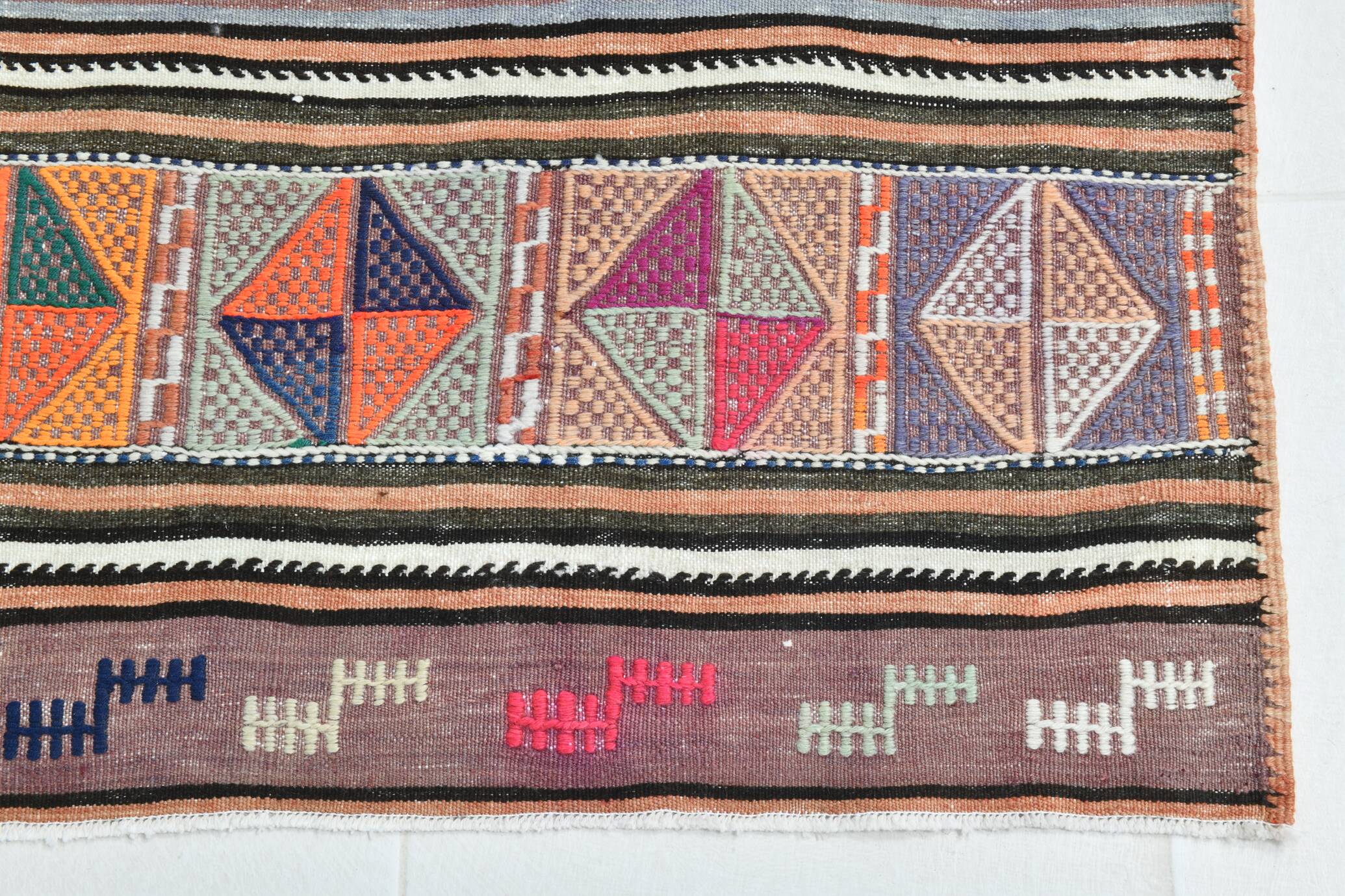 163x280Cm Fuchsia & Pink Persian Kilim Rug, 5x9 Soft Rug