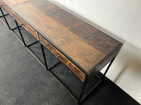 Console en bois ancien et piètement en métal avec 4 tiroirs