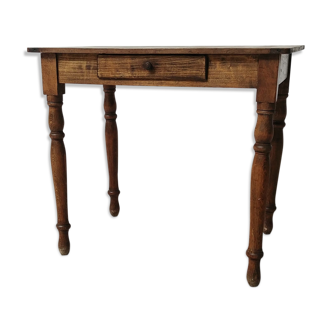 Farm table