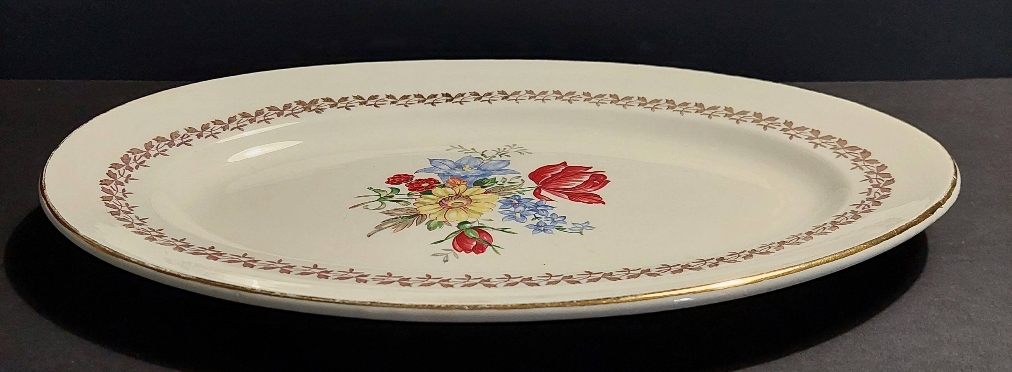 Sarreguemines oval dish early 20th century