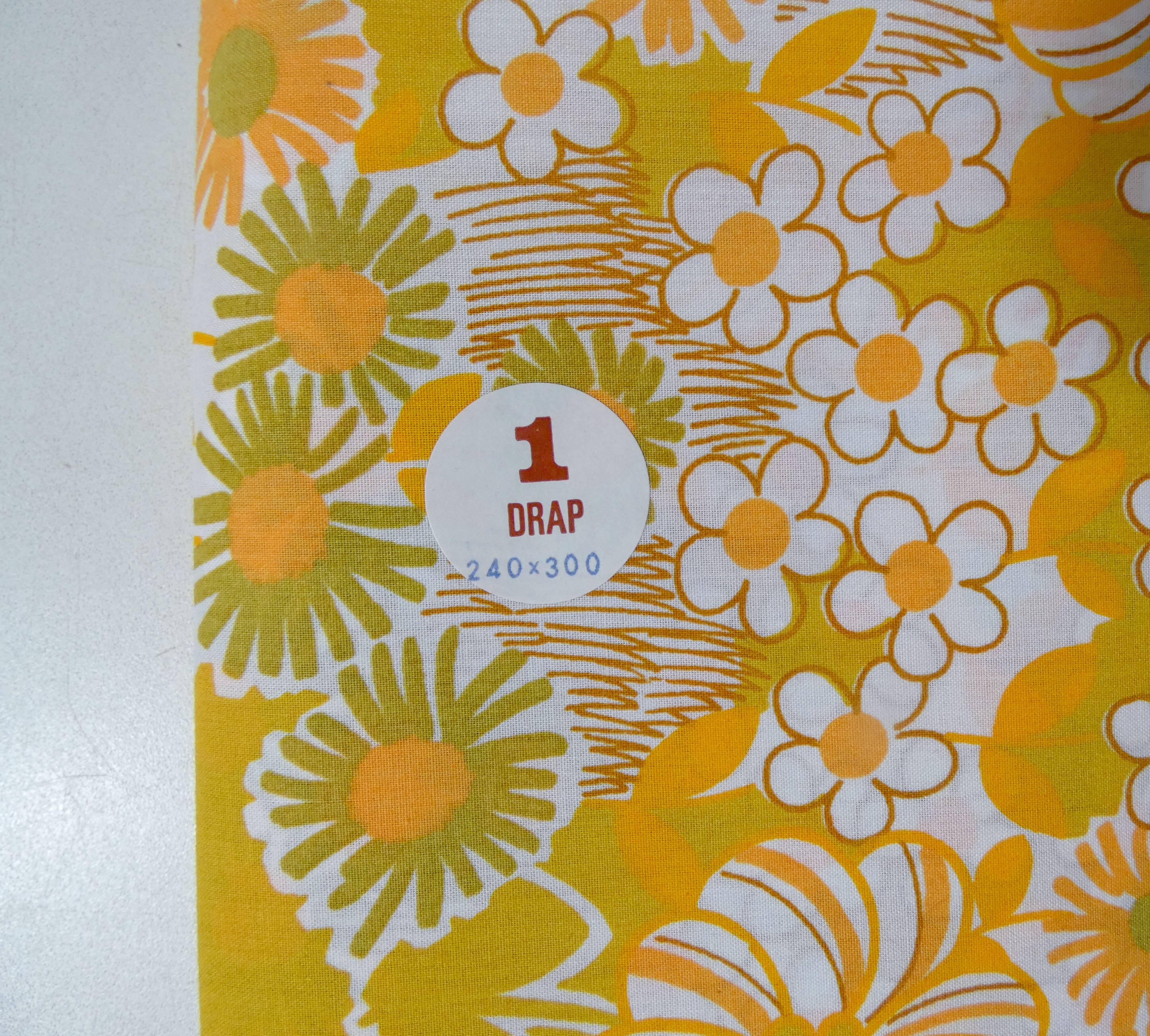 New sheet from the 70s orange flowers 240x300 vintage
