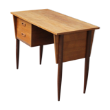 Scandinavian desk
