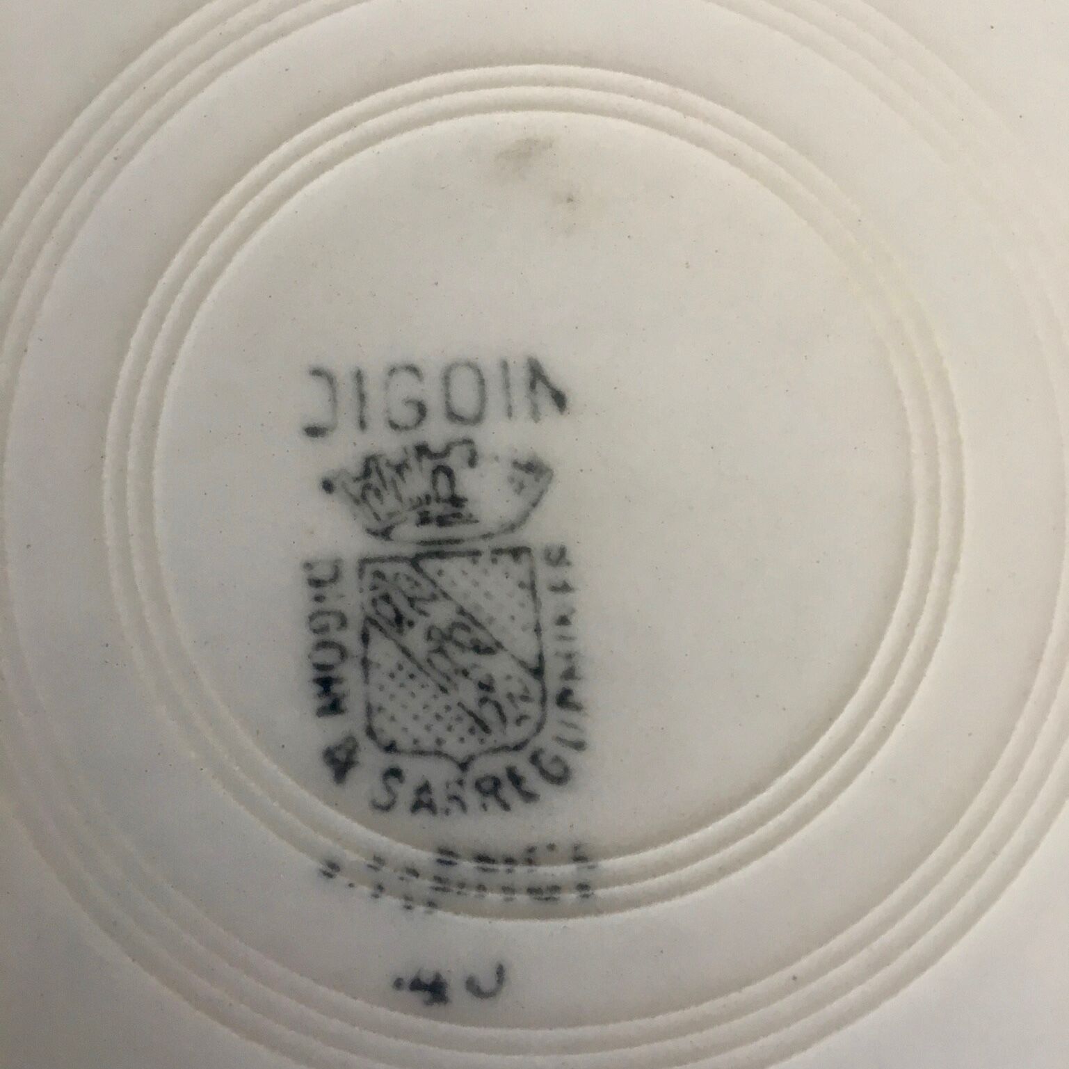 Dessert Maufacture Diguoin Sarguemine blue flowers pattern earthenware plate