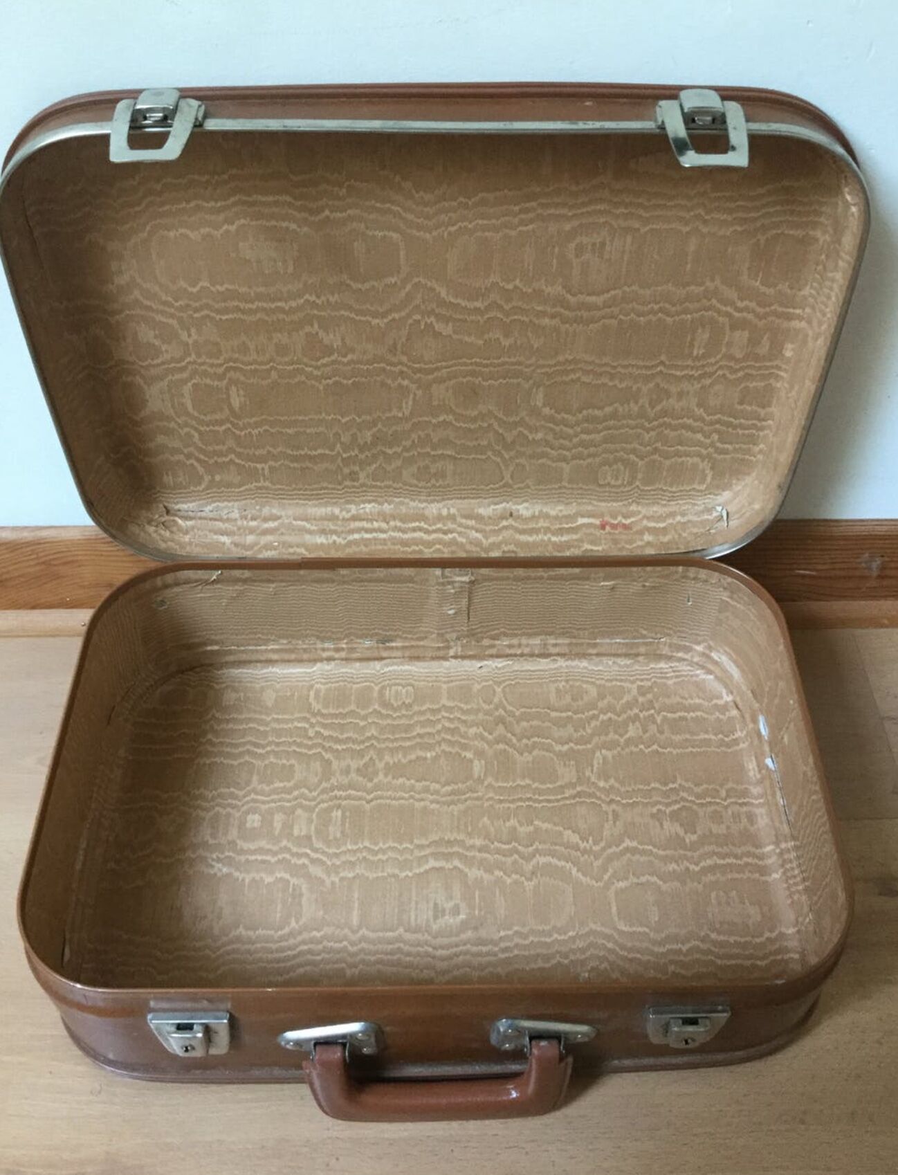 Suitcase vintage 46 x 31