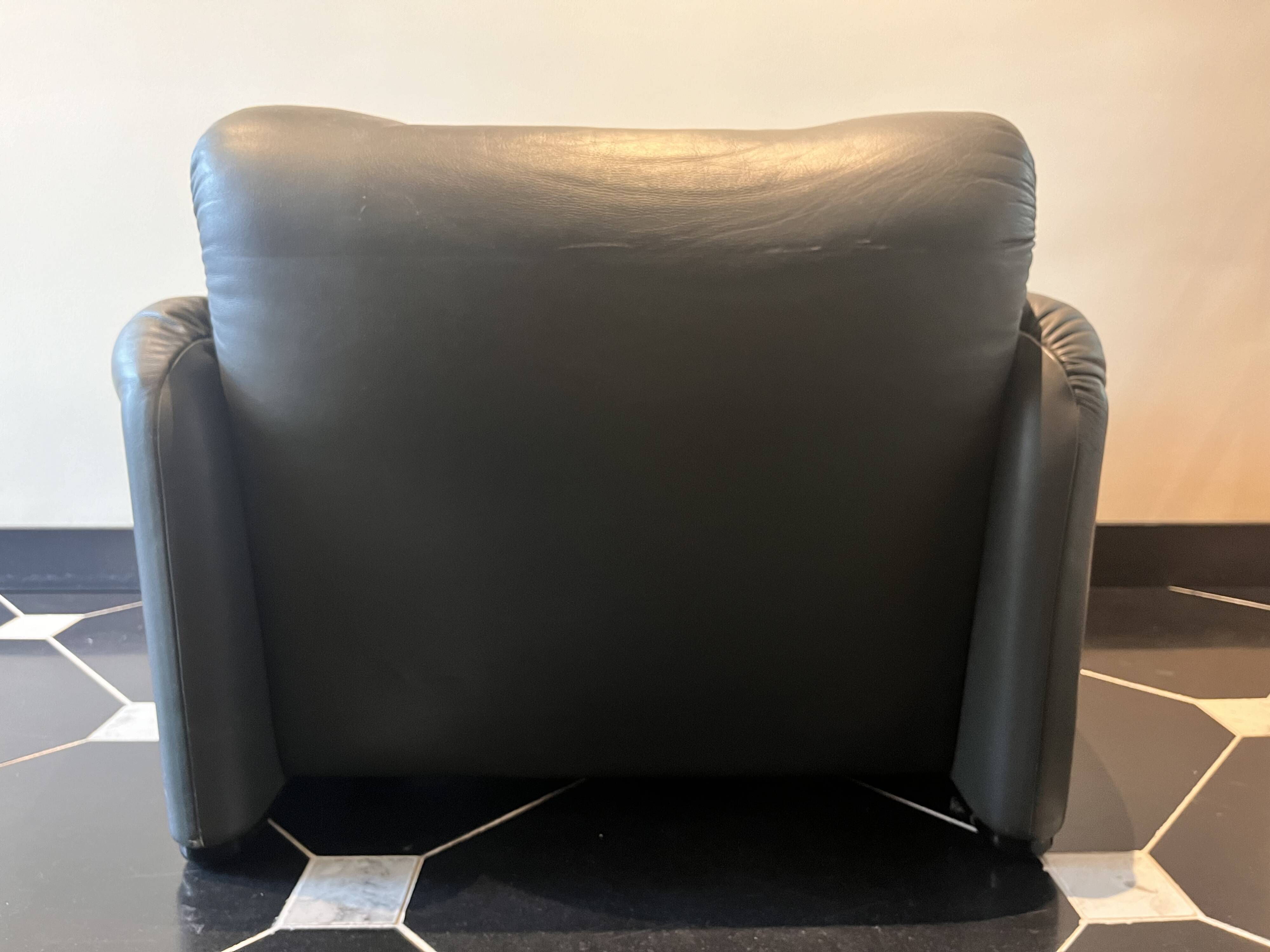 Vico magistretti, Maralunga for Cassina, in Leather with Footrest