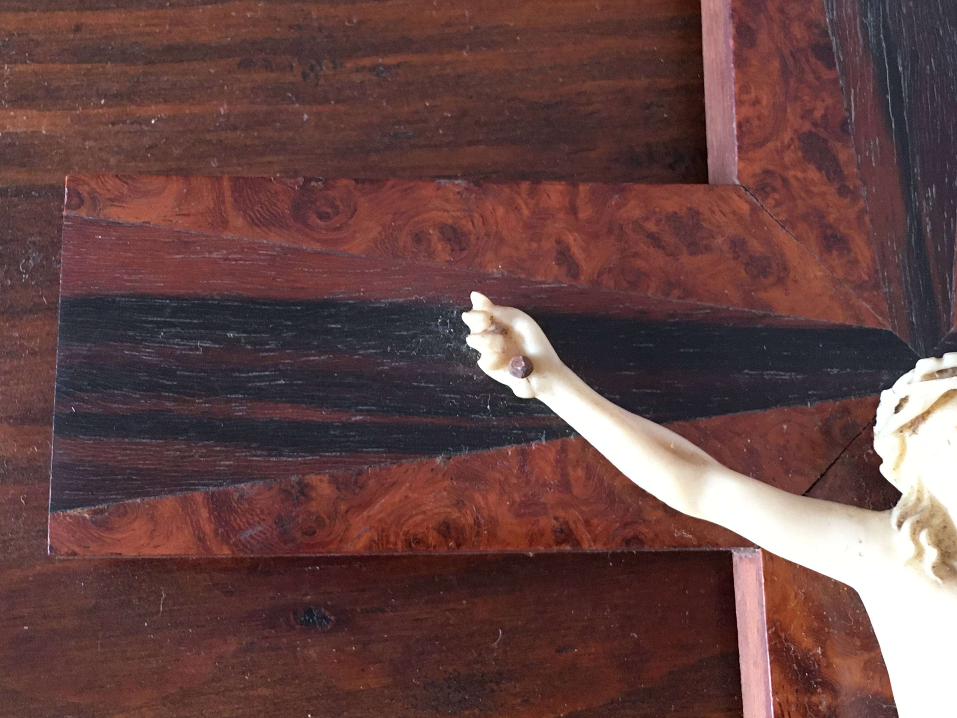 Crucifix in wood marquetry