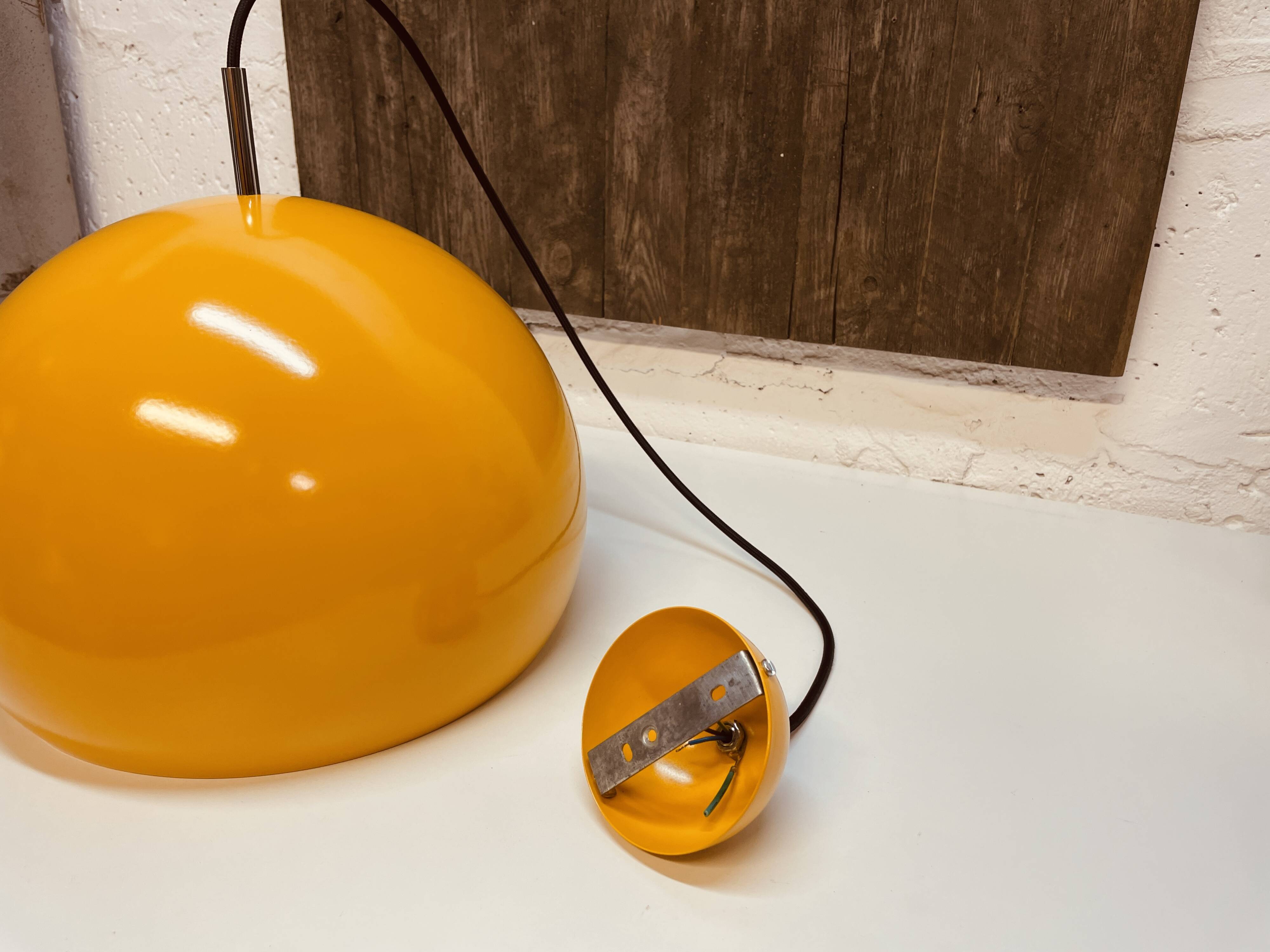Large yellow hanging lamp, space age style, 1980s