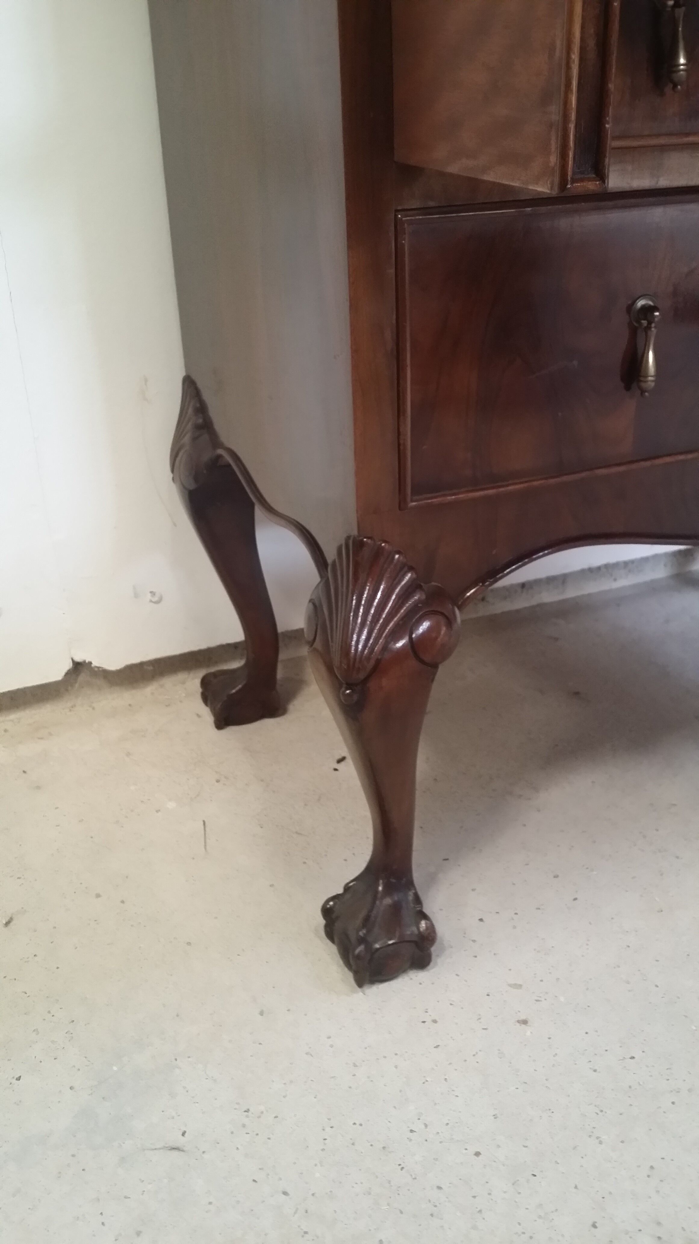 English office scriban