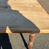 Community table