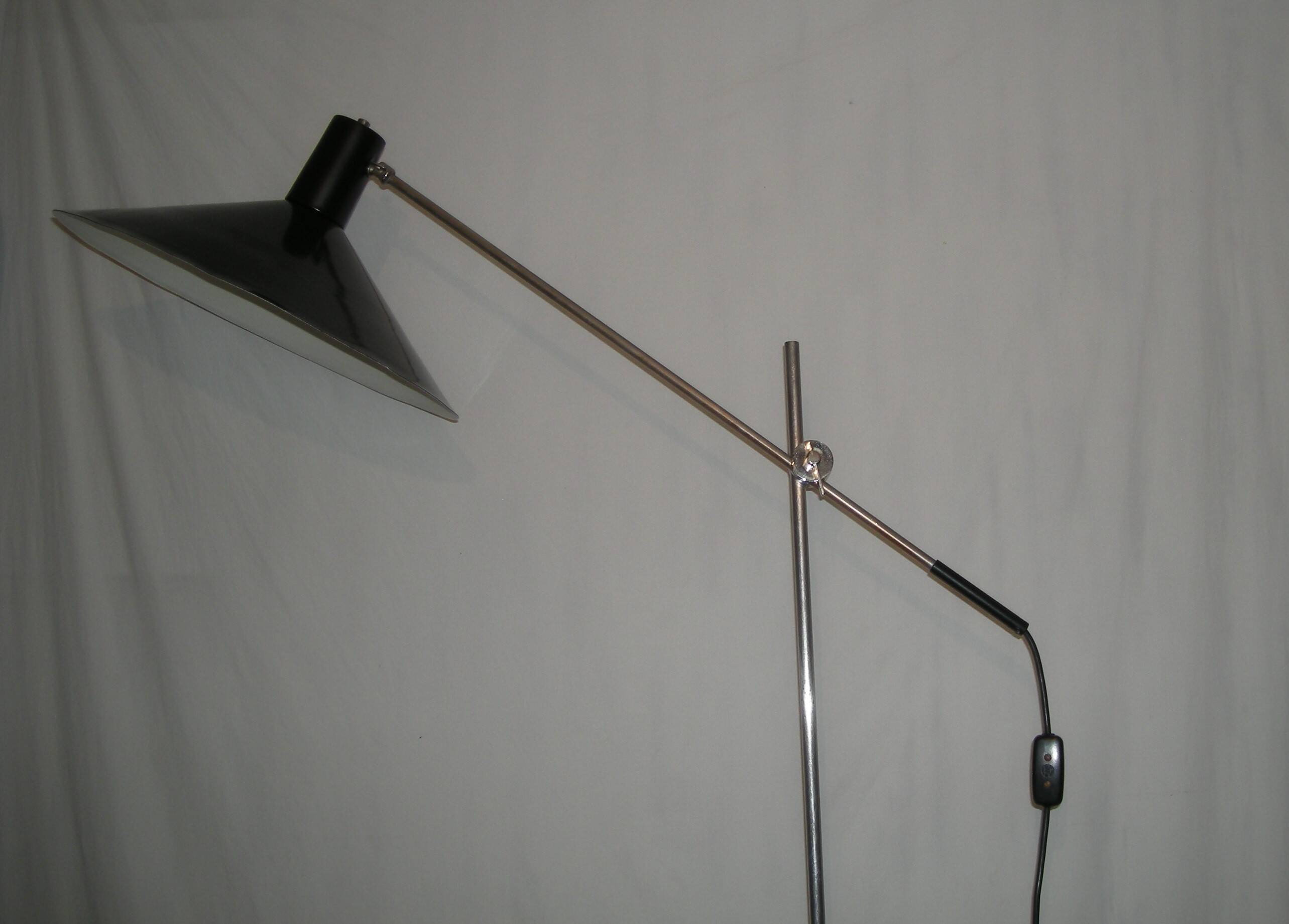 Counterweight floor lamp from the 60s