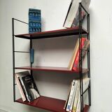 Metal string shelf