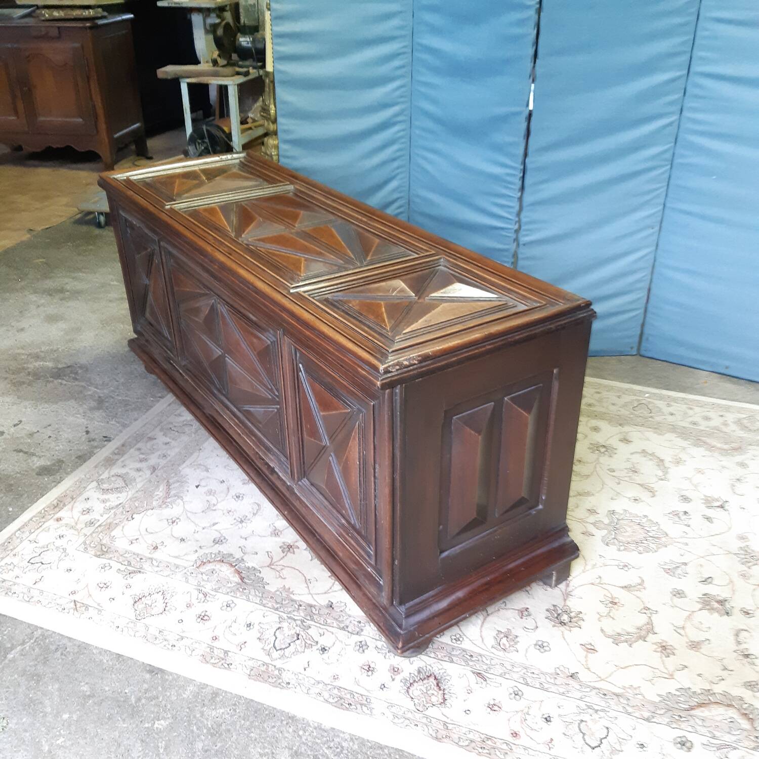 Large Louis XIII style chest 168X53cm
