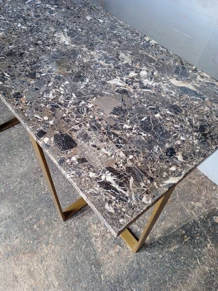 Designer console in gold metal and marble ep 1970