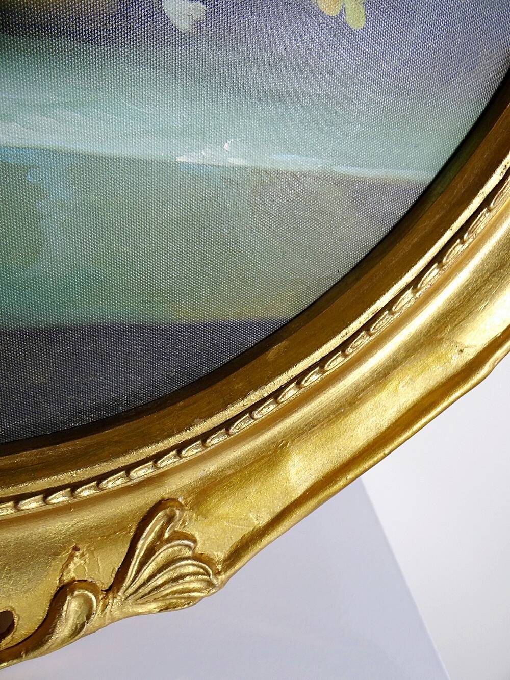 Large oil on canvas bouquet medallion wooden frame gilded stucco vintage