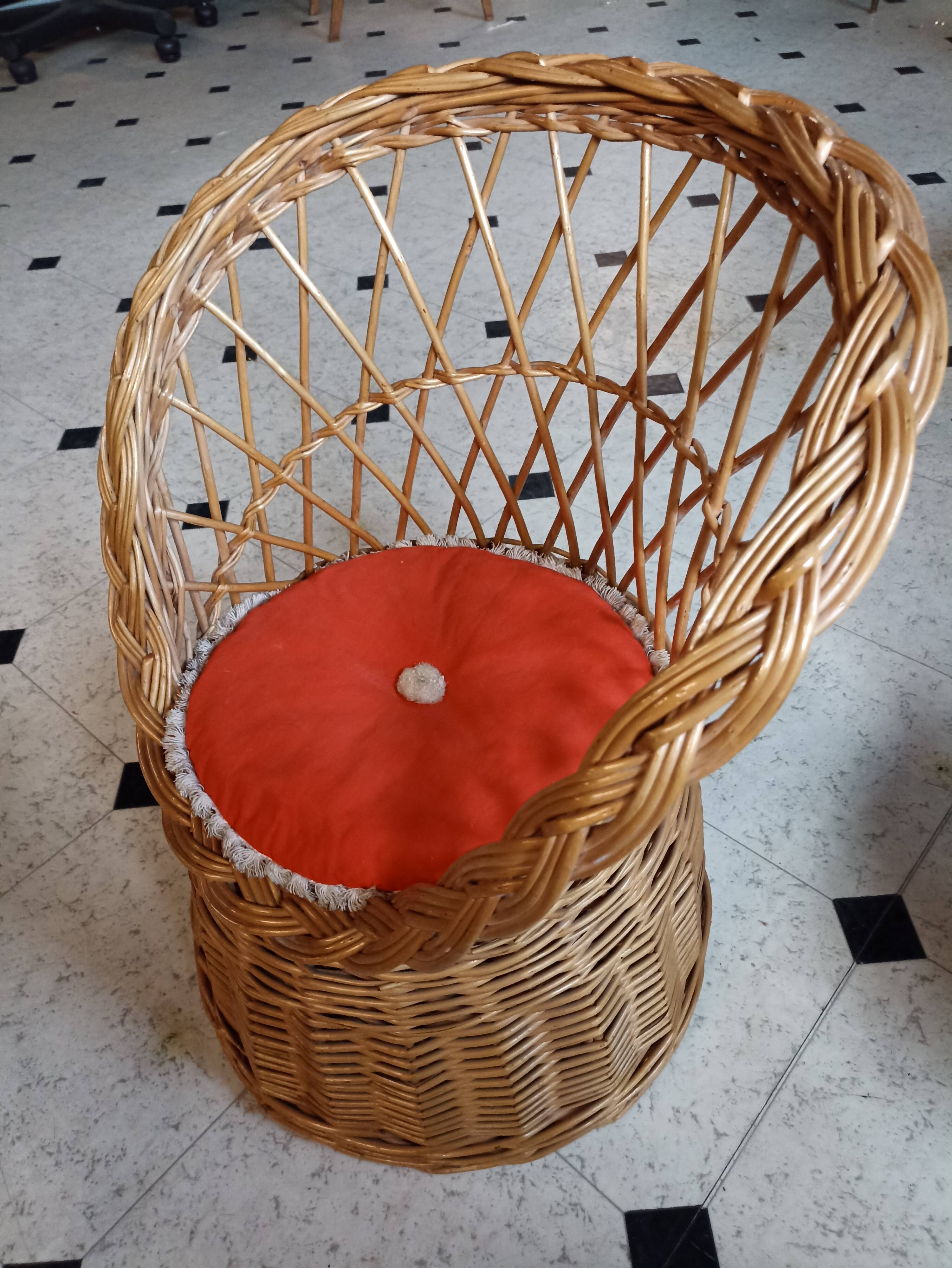 Set of 2 vintage 1970s rattan children's armchairs with orange cushions