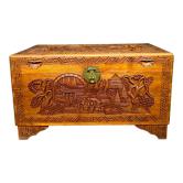 Coffre de camphre sculpté chinois
