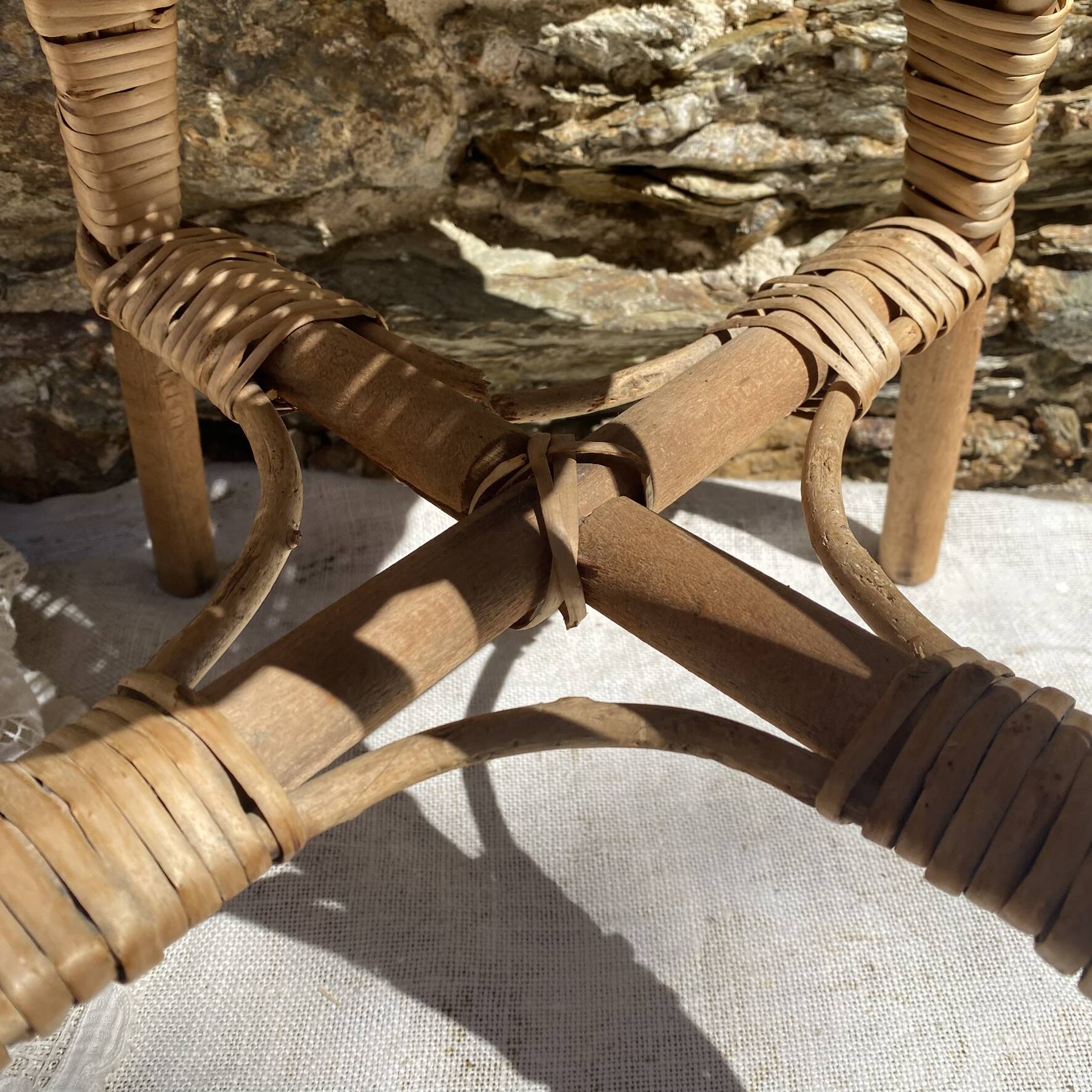 Tabouret en rotin et bois,   années 60