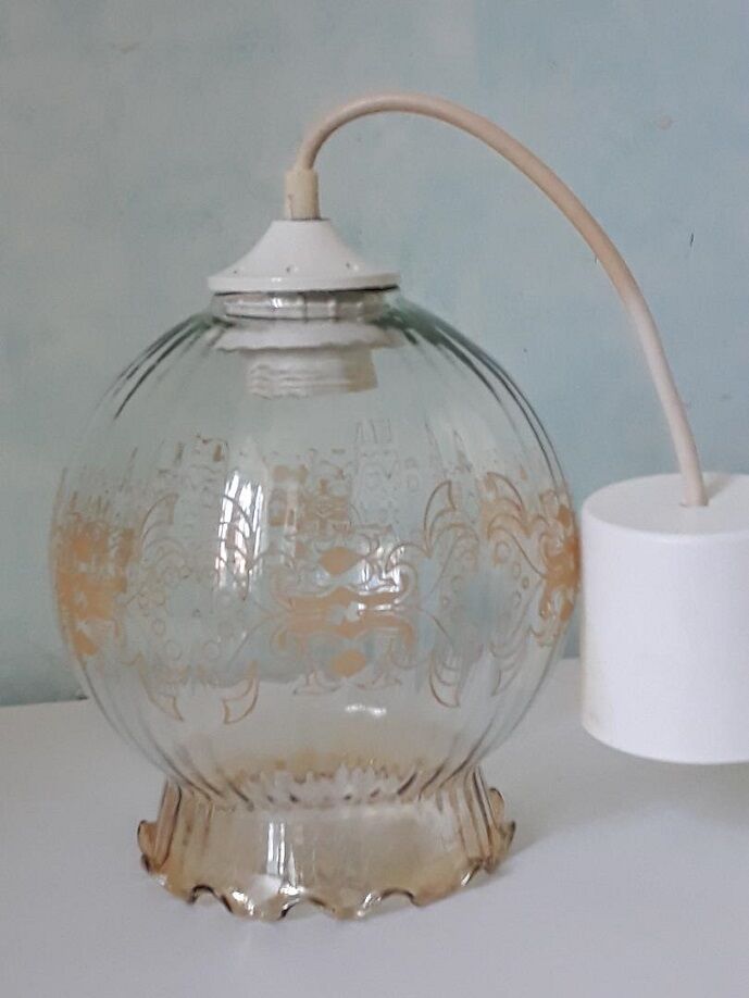 Amber tulip hanging lamp