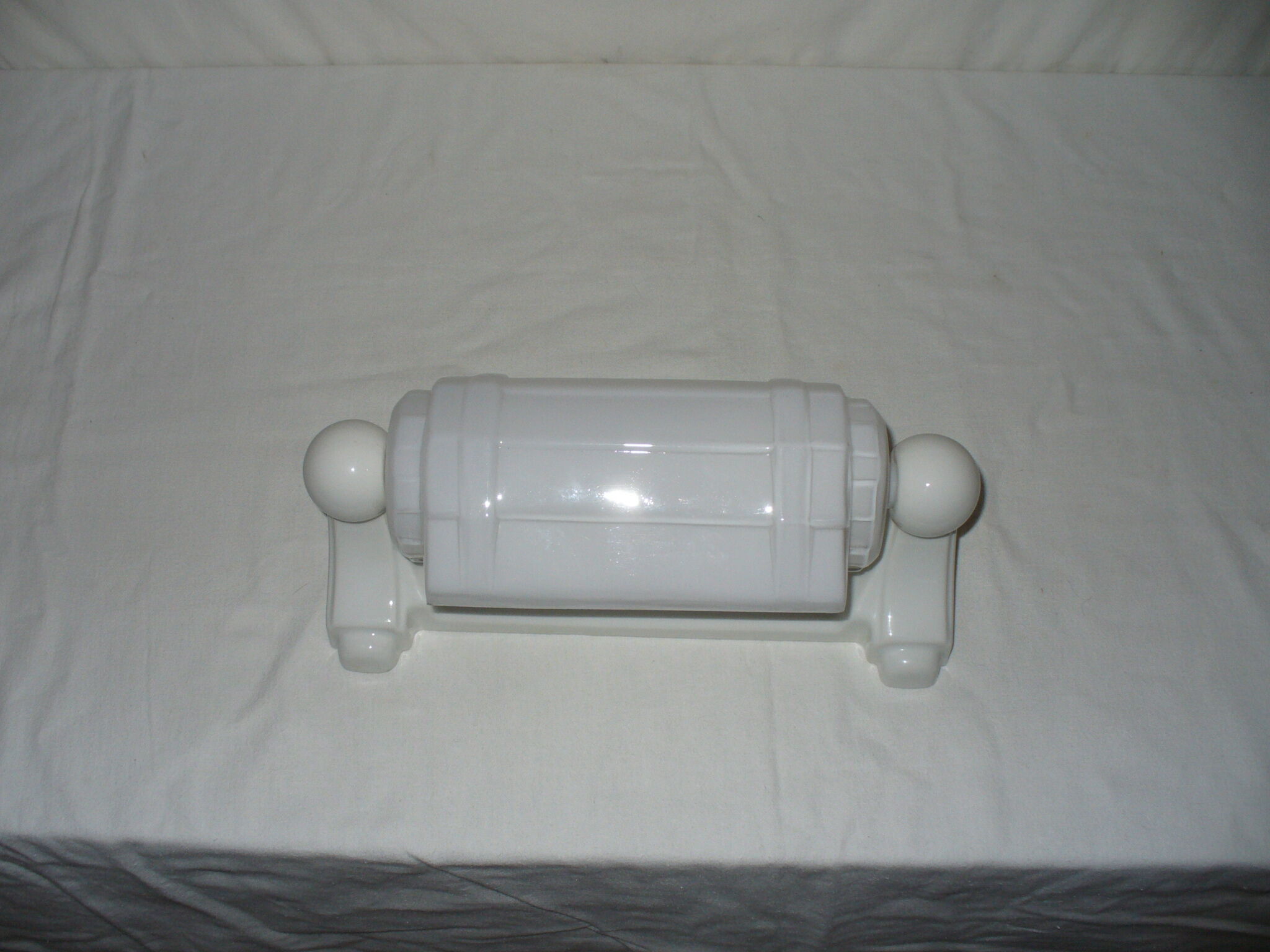 Applies art deco of the 30s