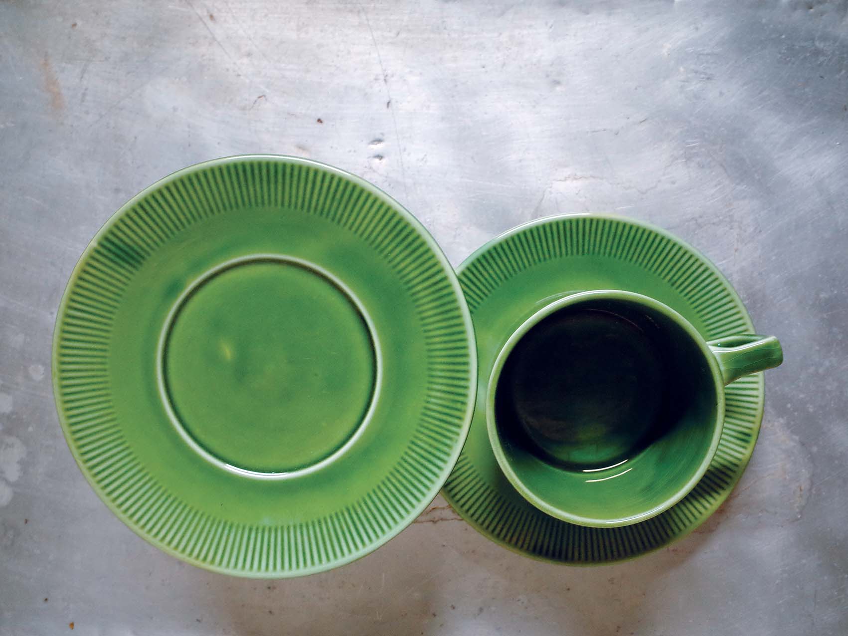 Duo cups with saucers
