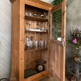 Pine bonnet maker