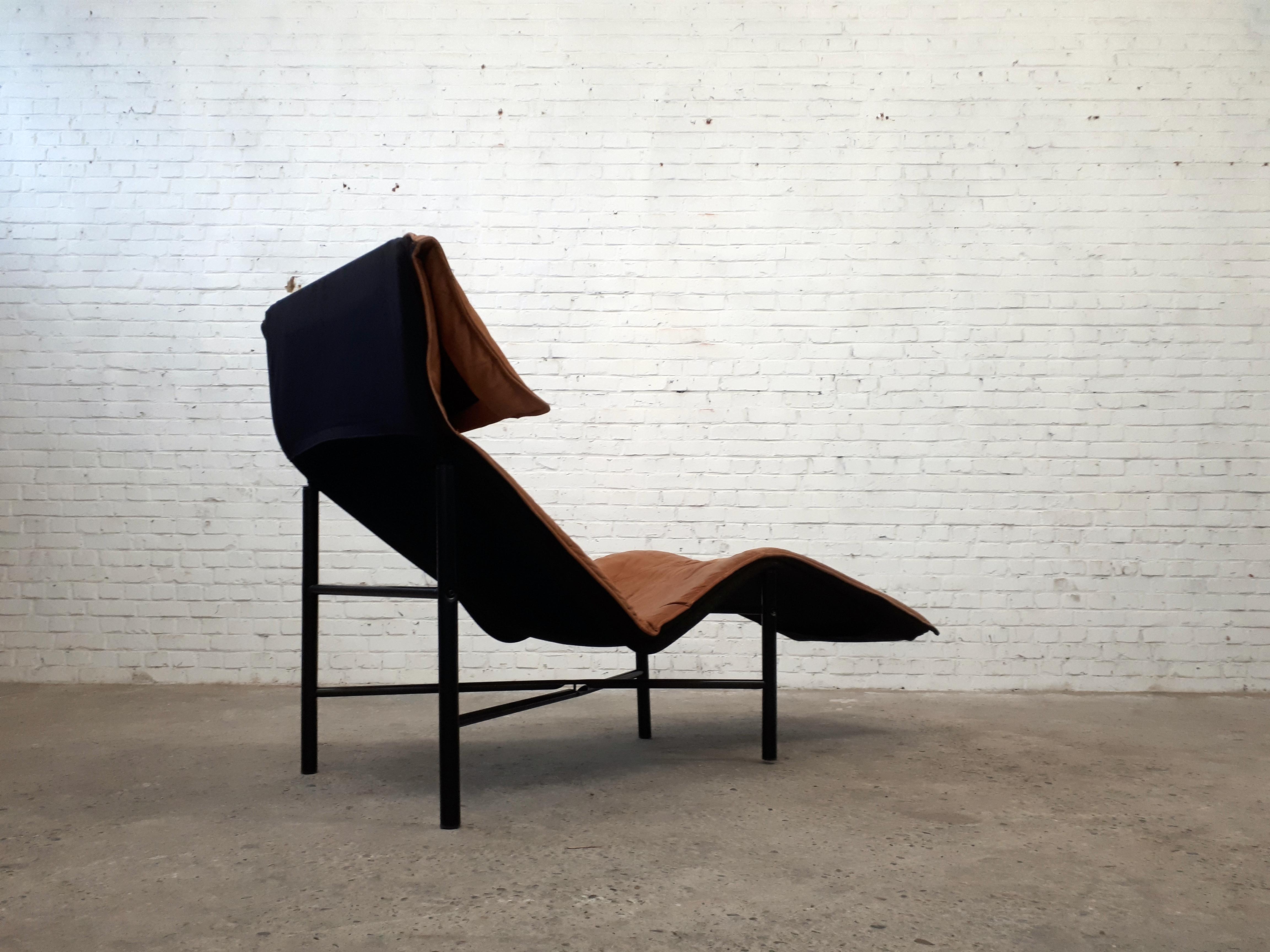 Cognac leather long chair, 'Skye' model by Tord Bjorklund, Sweden 1970s