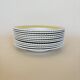 11 assiettes jaune et blanche vintage