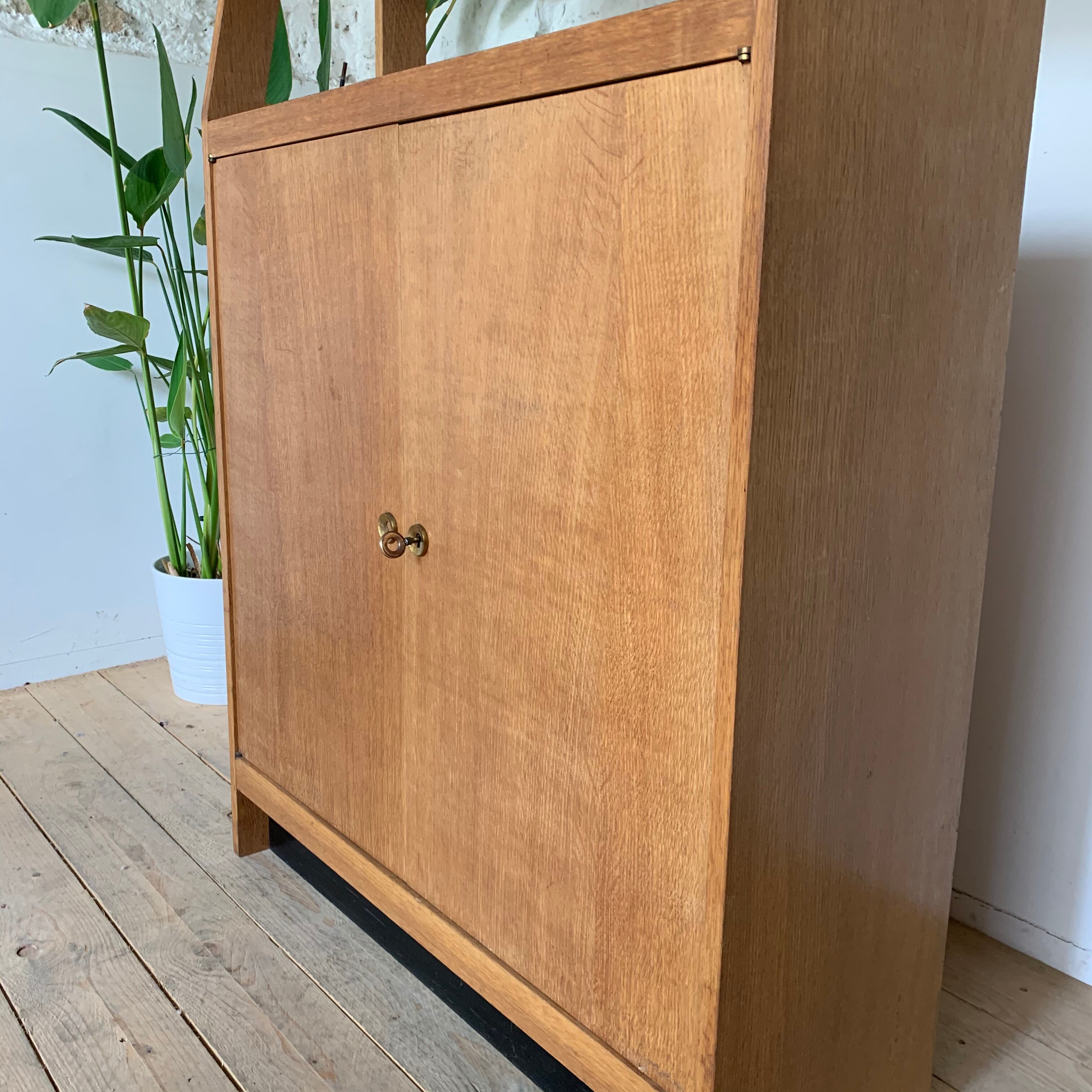 Buffet vintage in Chene