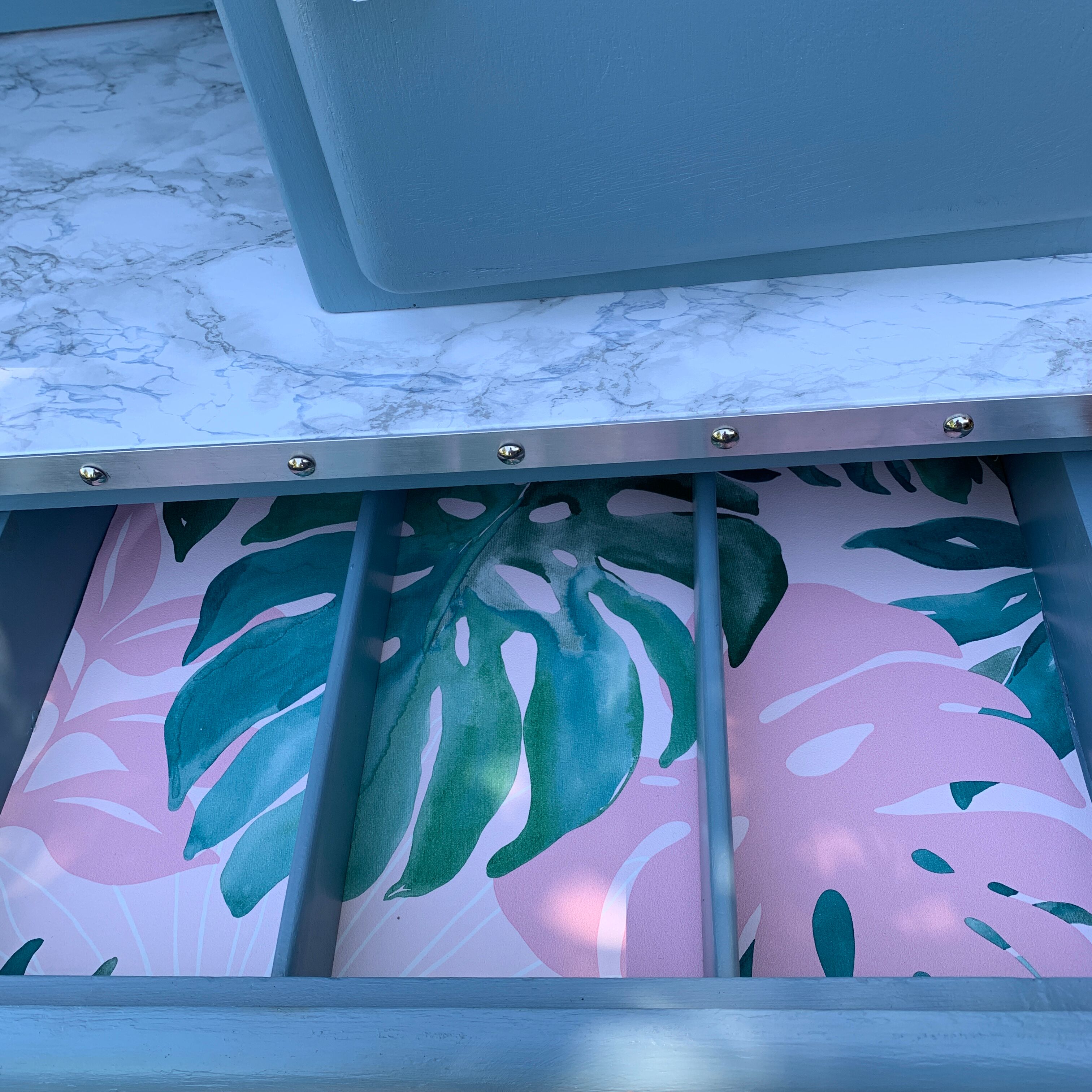 Buffet mado restored