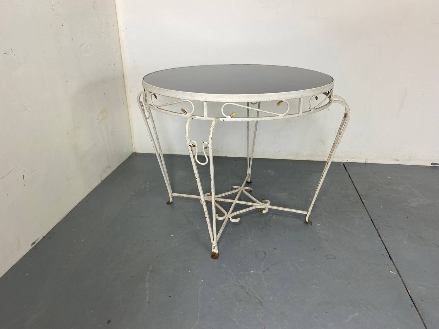 Table d'appoint vintage en fer forgé du milieu du siècle, années 1950