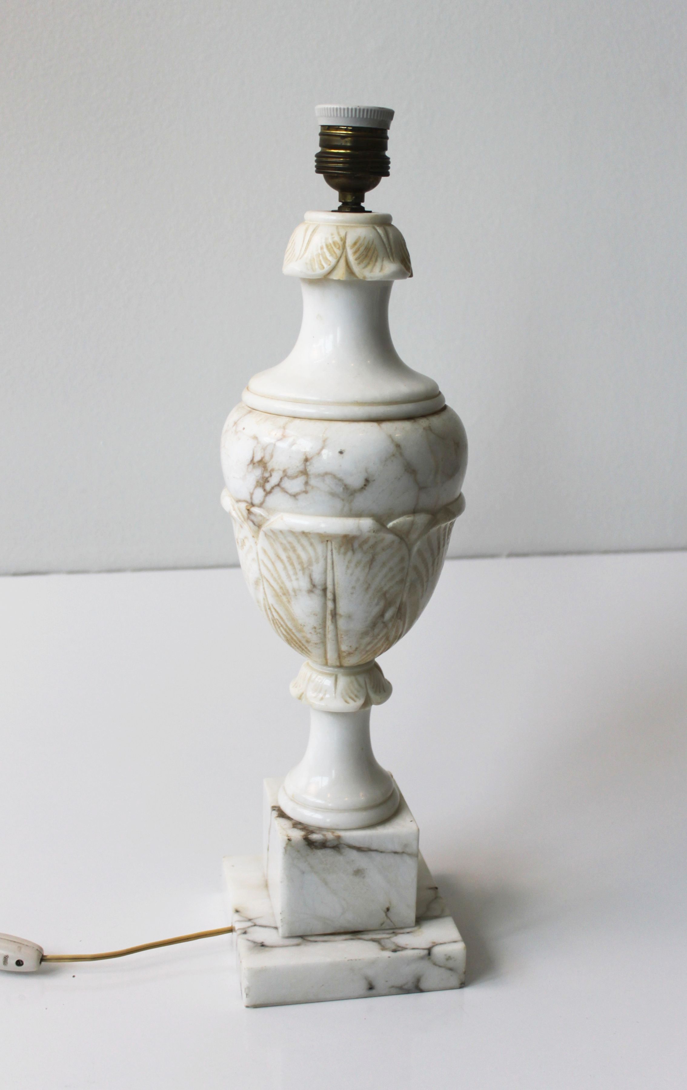 Neoclassical marble lamp, Italy, early twentieth century